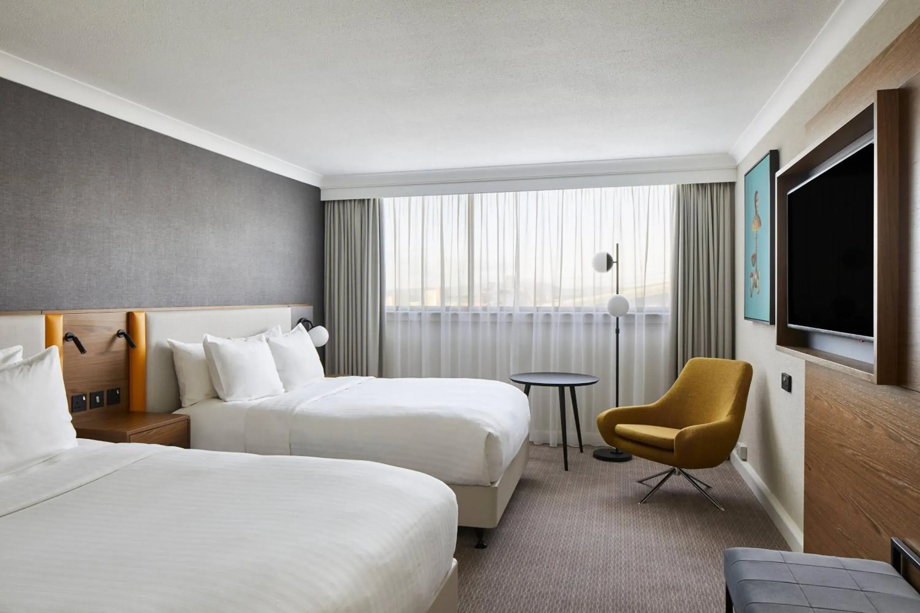 Superior Family Room with Two Double Beds in Cardiff Marriott Hotel Superior Family Room with Two Double Beds in Cardiff Marriott Hotel