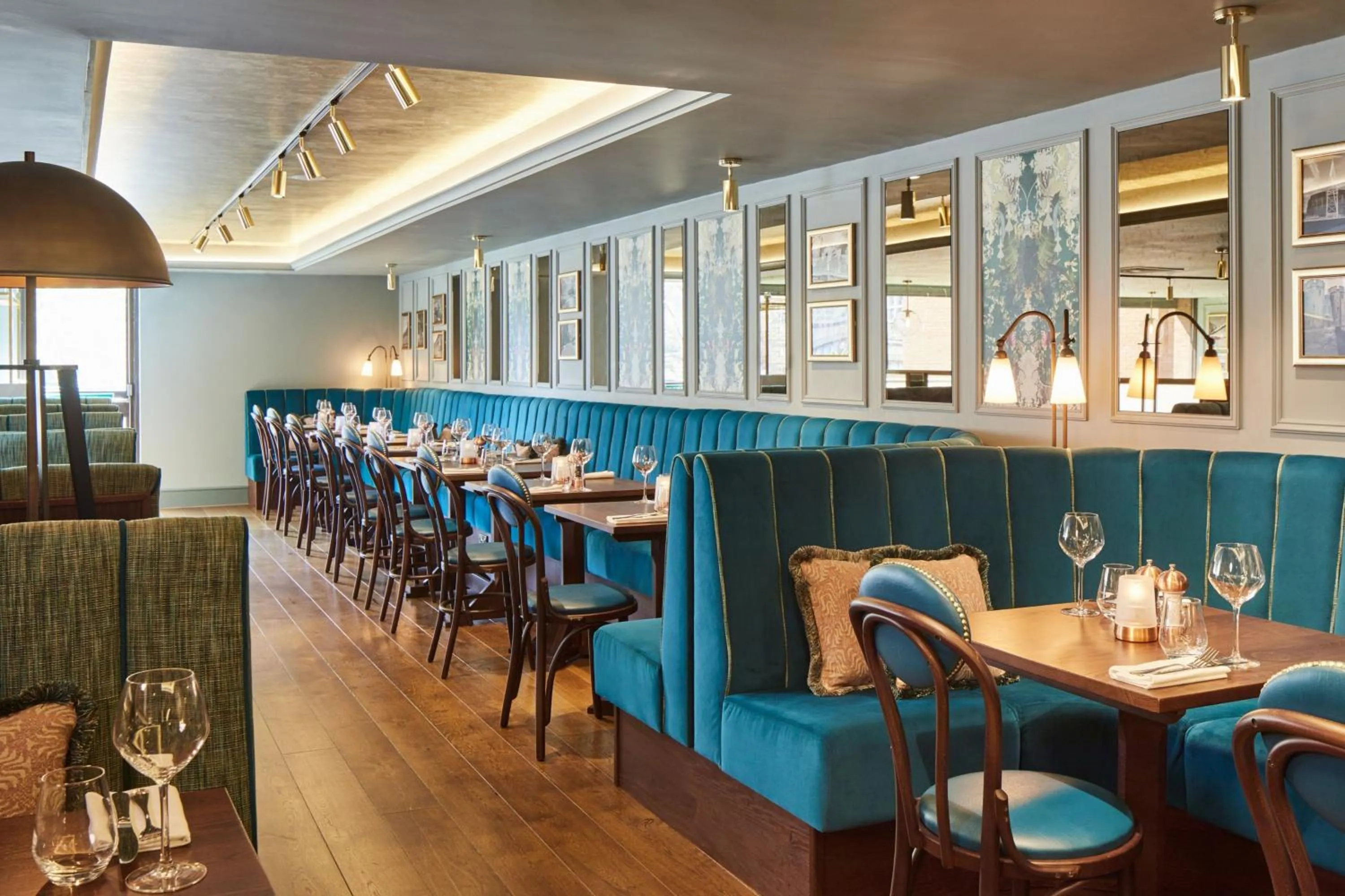 Restaurant/places to eat in Cardiff Marriott Hotel