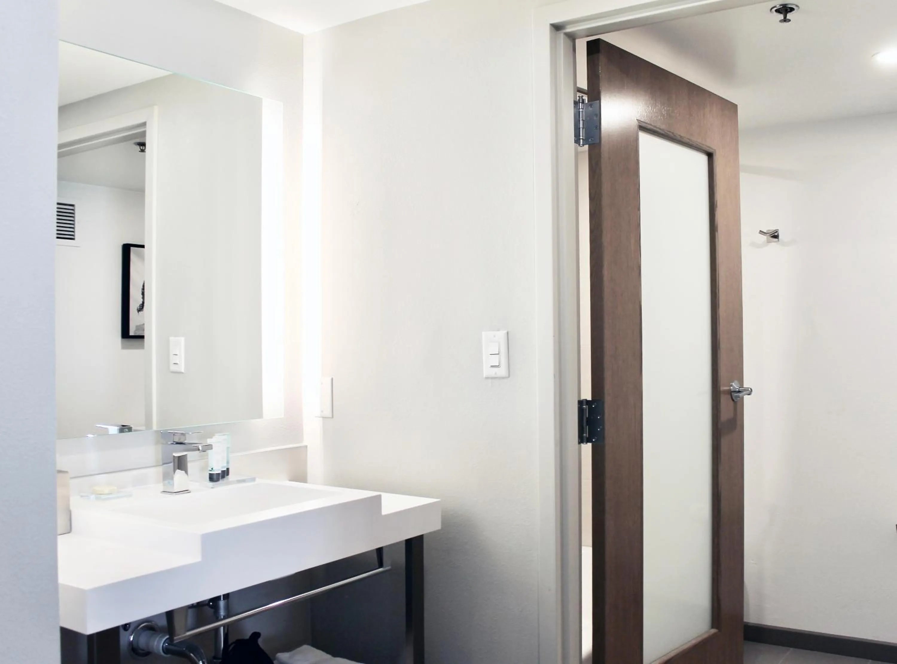 Bathroom in Oneida Casino Hotel