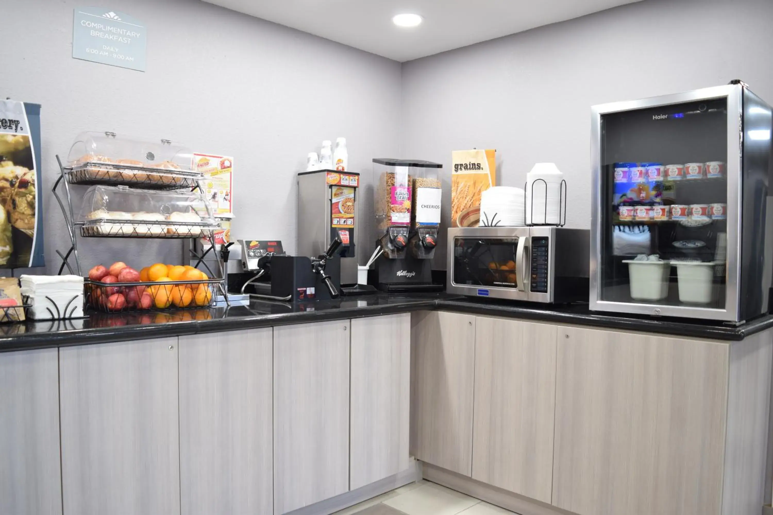 Continental breakfast in Microtel Inn & Suites by Wyndham Raleigh Continental breakfast in Microtel Inn & Suites by Wyndham Raleigh