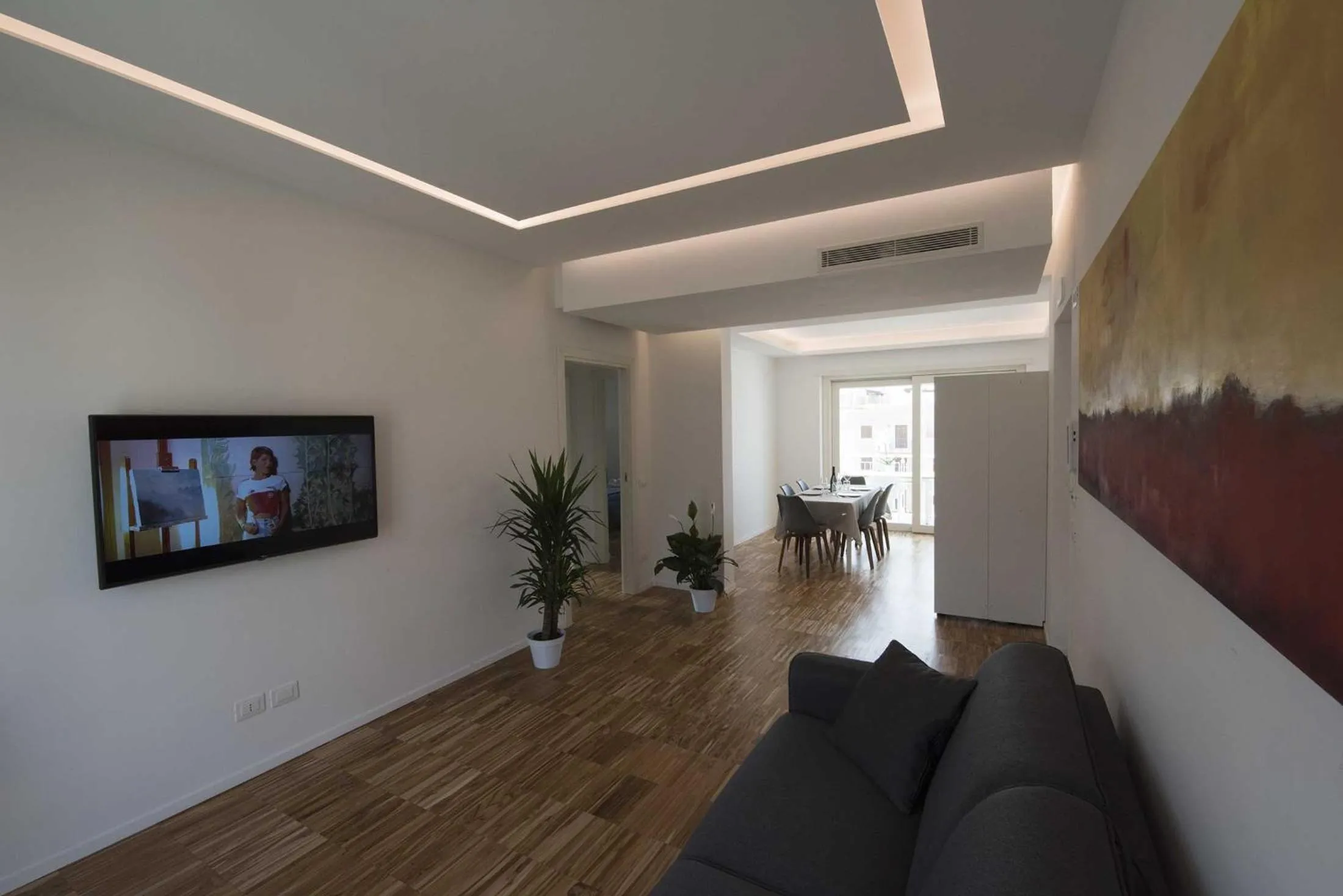 TV and multimedia in apARTments Sperlonga
