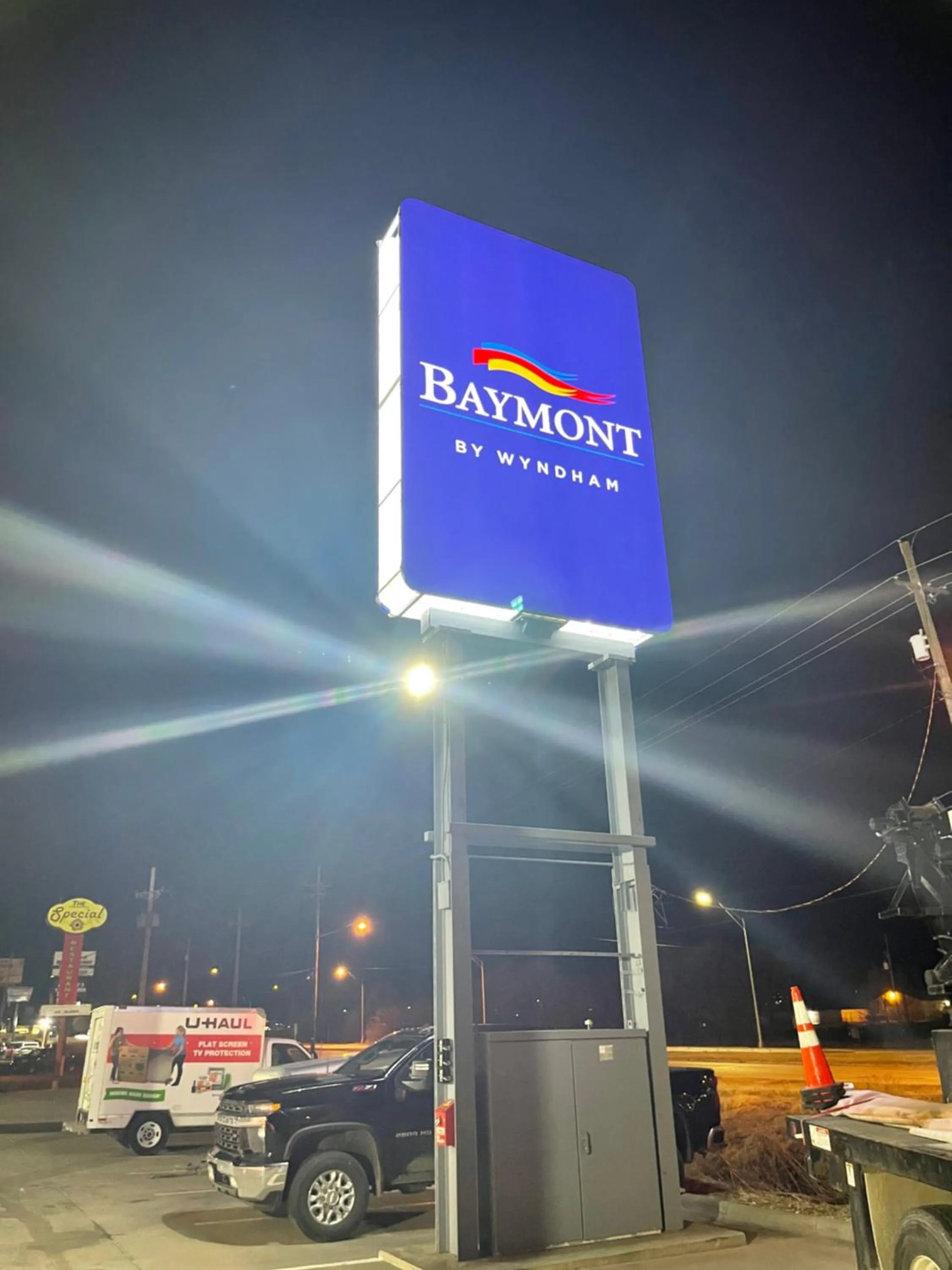 Logo/Certificate/Sign in Baymont by Wyndham Bellevue - Omaha