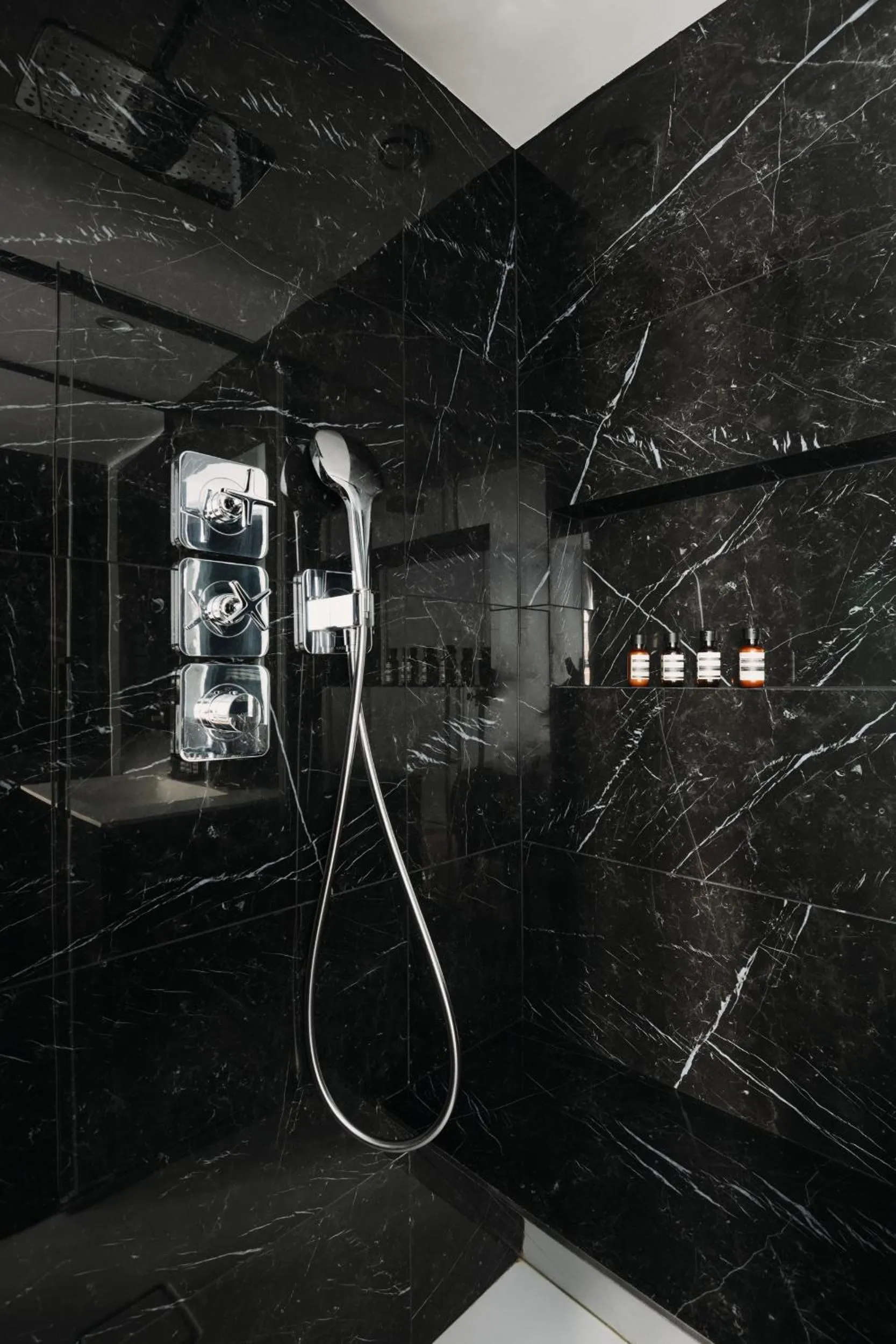 Shower in HIGHSTAY - Luxury Serviced Apartments - Place Vendôme