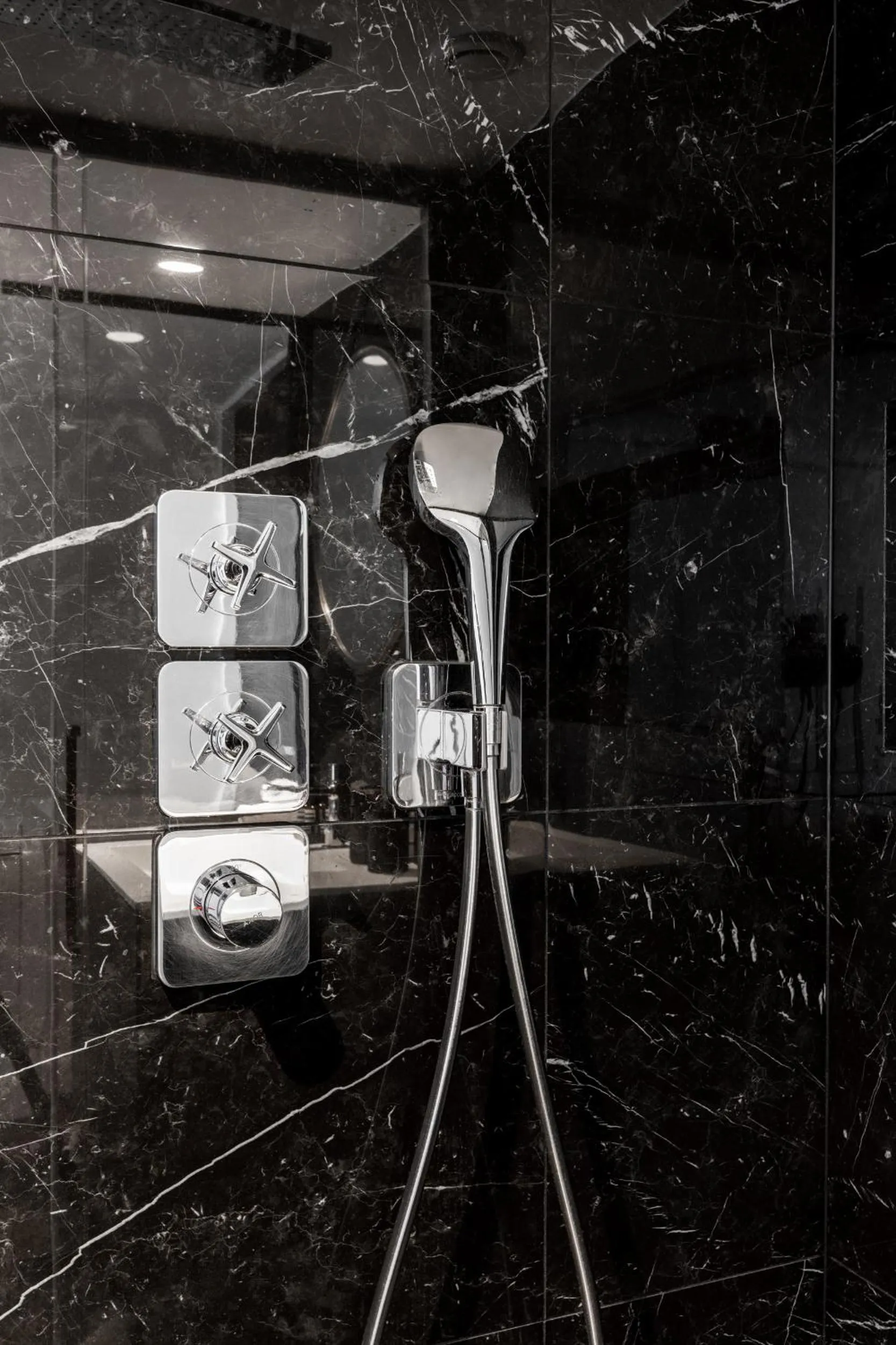 Shower in HIGHSTAY - Luxury Serviced Apartments - Place Vendôme