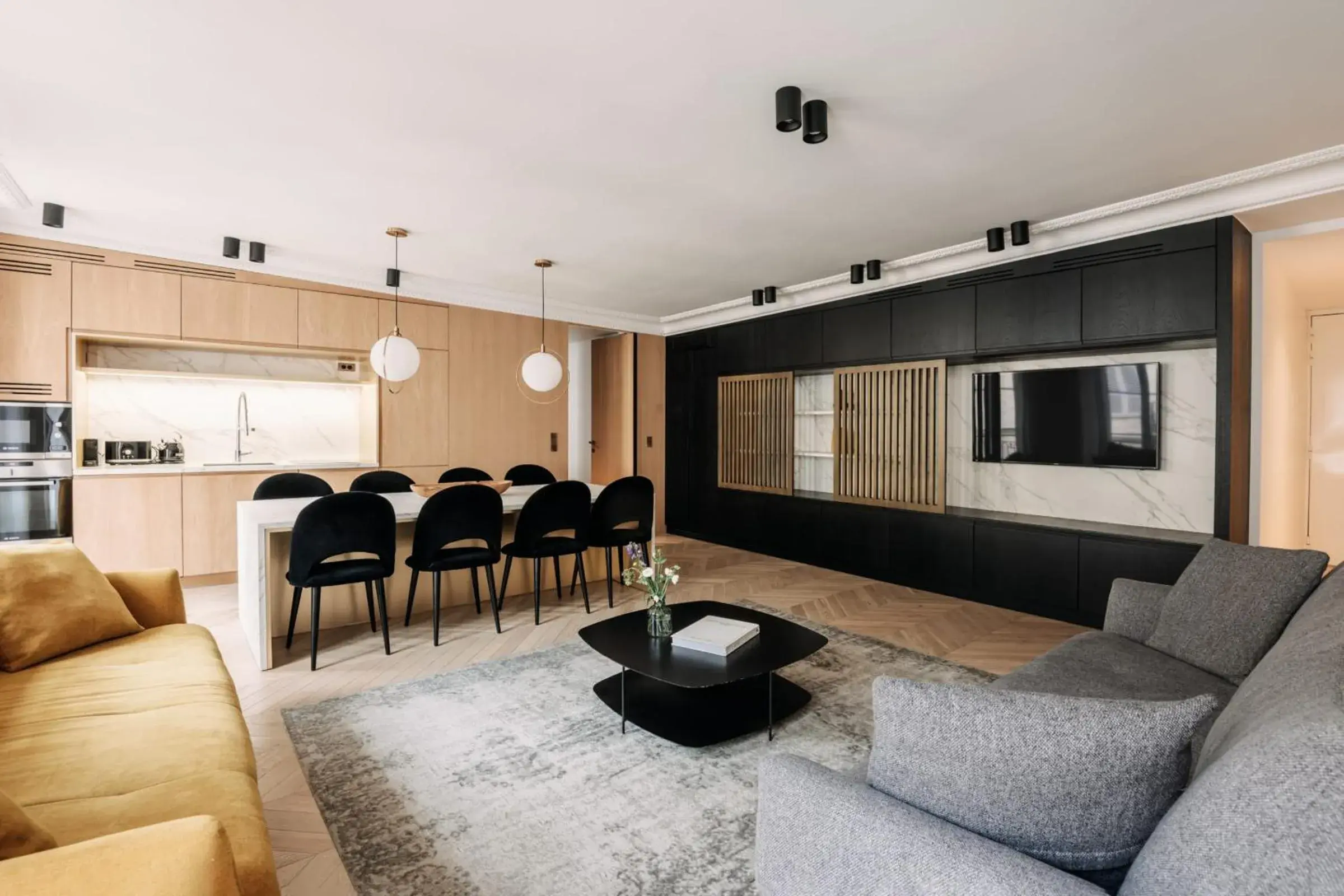 Living room in HIGHSTAY - Luxury Serviced Apartments - Place Vendôme Living room in HIGHSTAY - Luxury Serviced Apartments - Place Vendôme