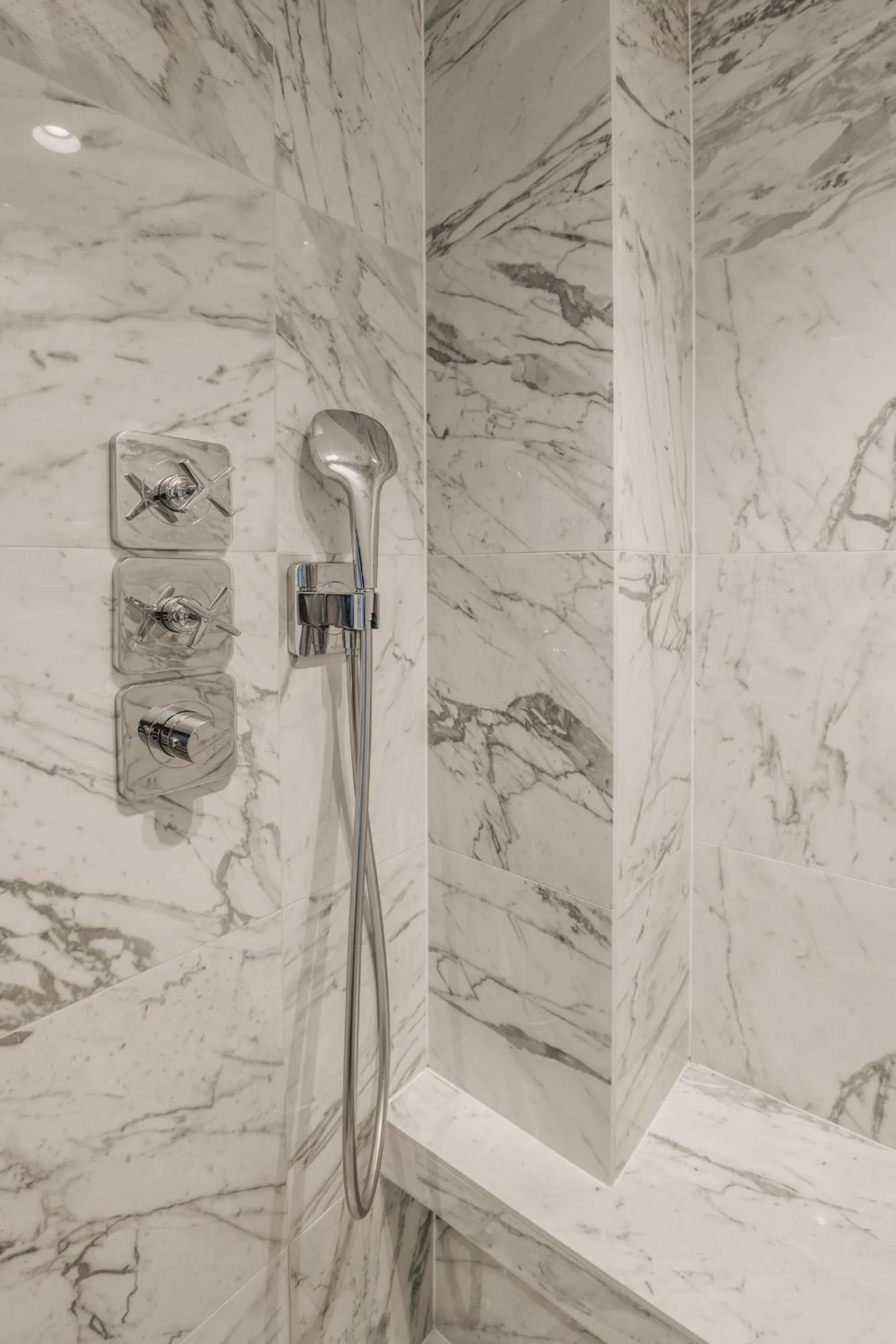 Bathroom in HIGHSTAY - Luxury Serviced Apartments - Place Vendôme