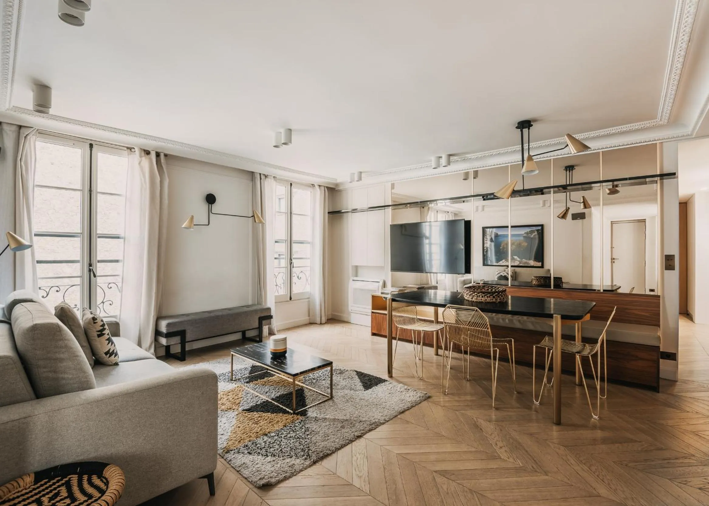 Living room in HIGHSTAY - Luxury Serviced Apartments - Place Vendôme