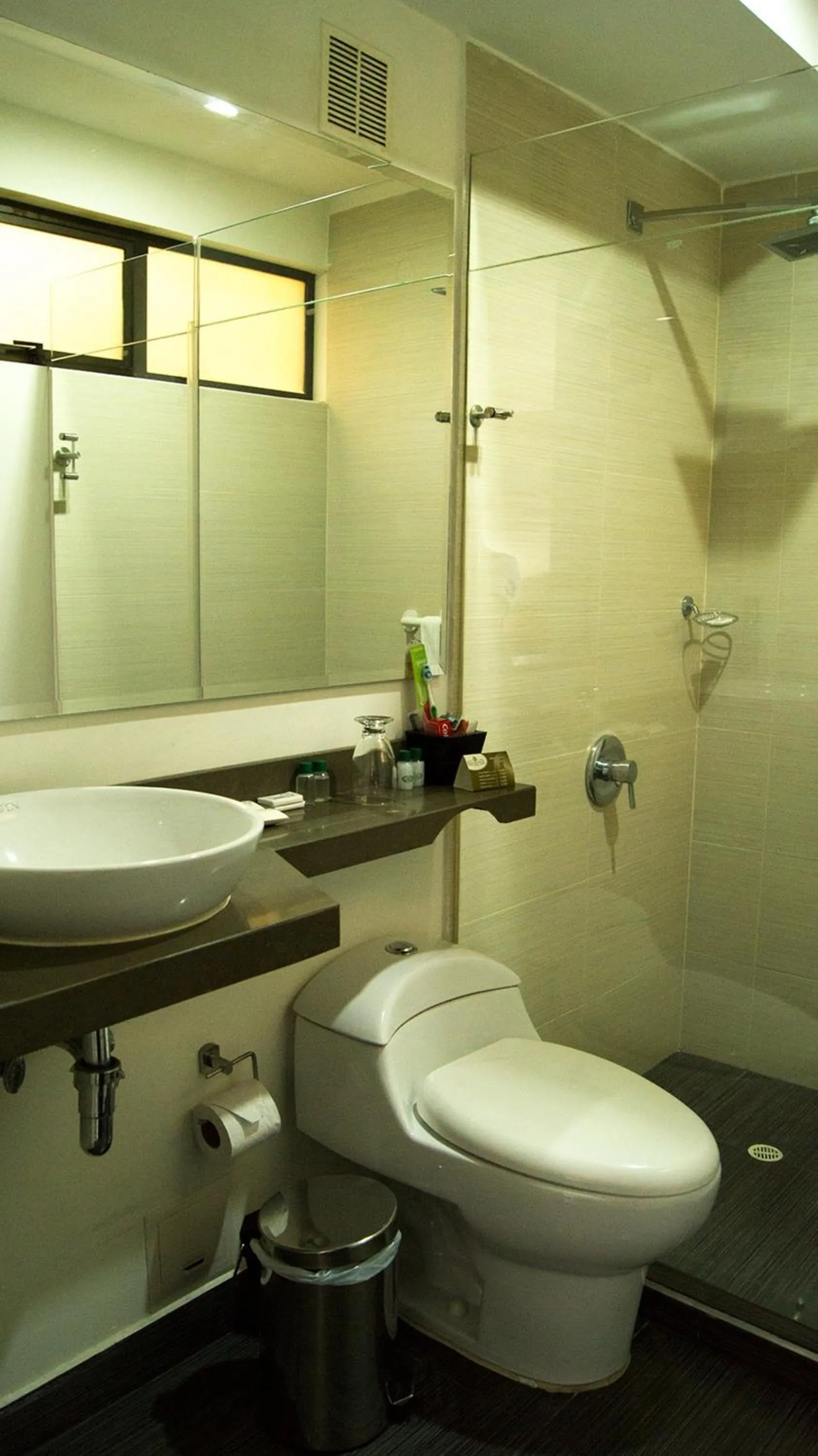 Bathroom in Aw Hotel Puerta de San Antonio