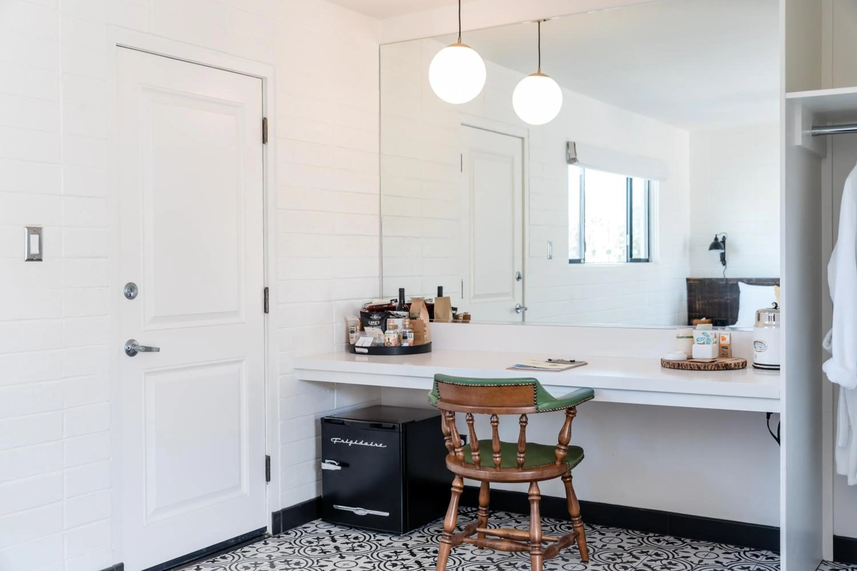 Kitchen or kitchenette in Cuyama Buckhorn