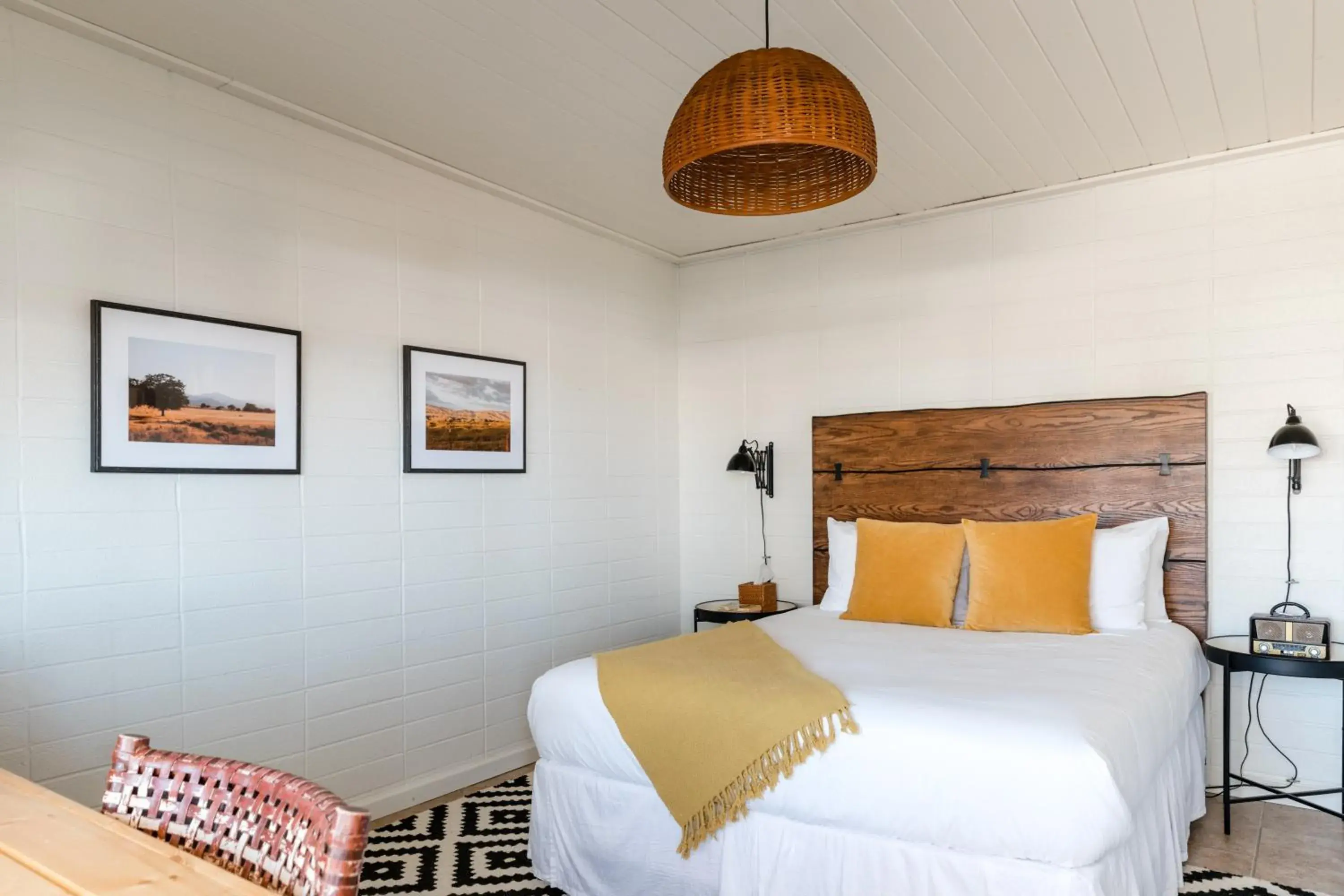 Bed in Cuyama Buckhorn Bed in Cuyama Buckhorn