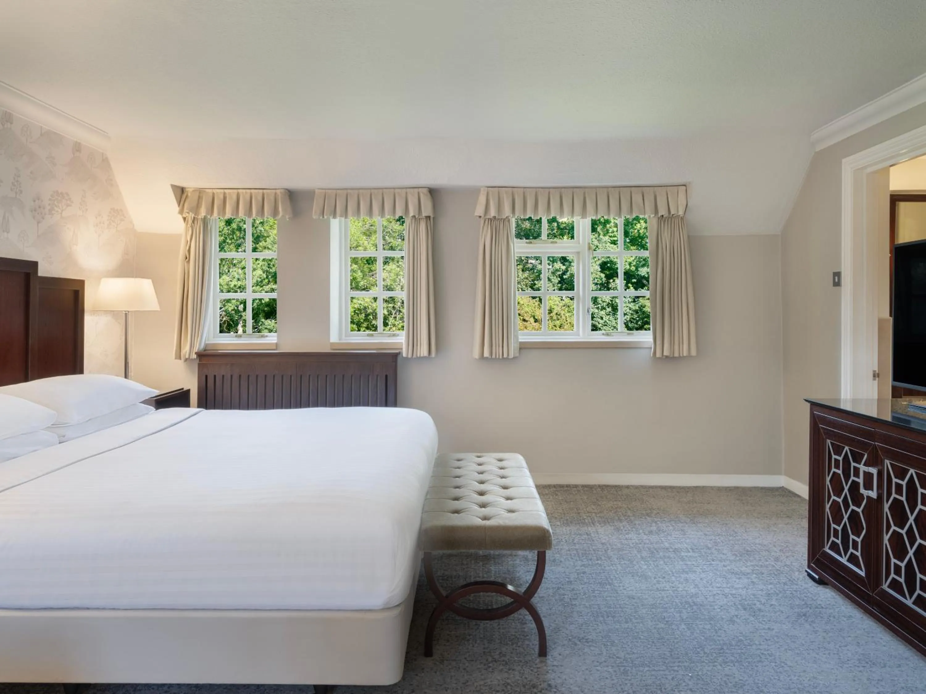 Bedroom, Bed in Delta Hotels by Marriott St Pierre Country Club