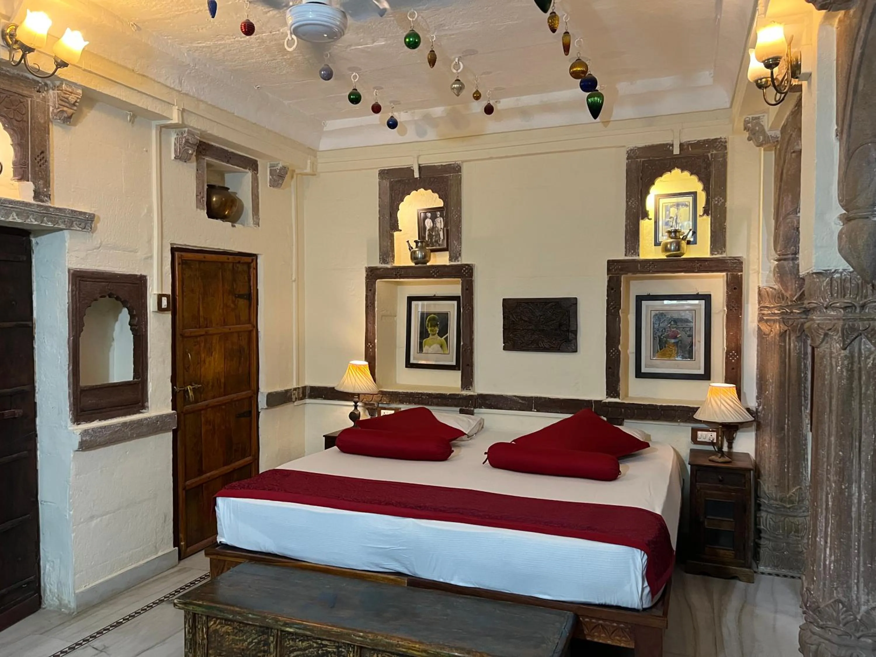 Bed in Juna Mahal Boutique Home Stay