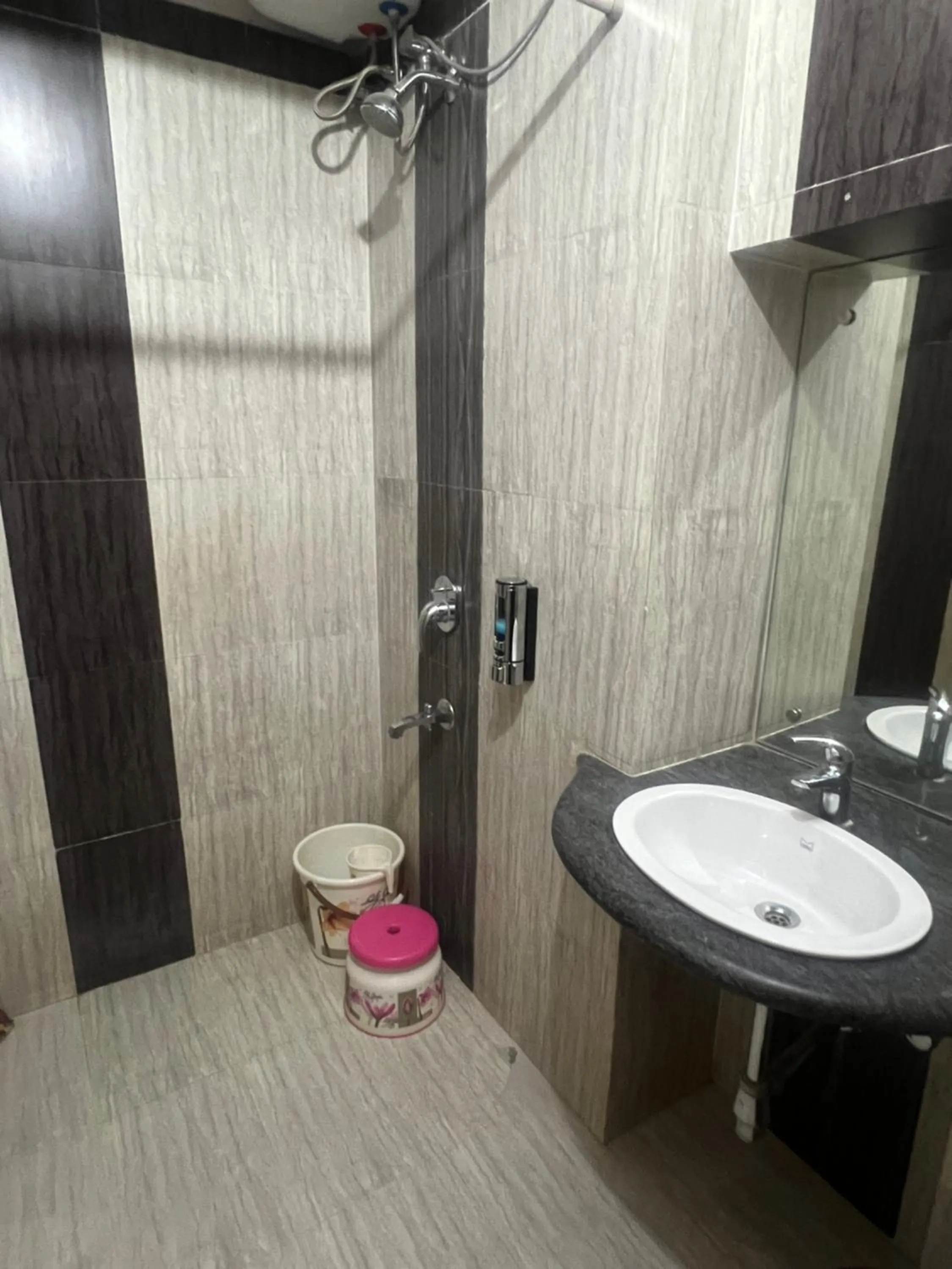 Bathroom in Juna Mahal Boutique Home Stay