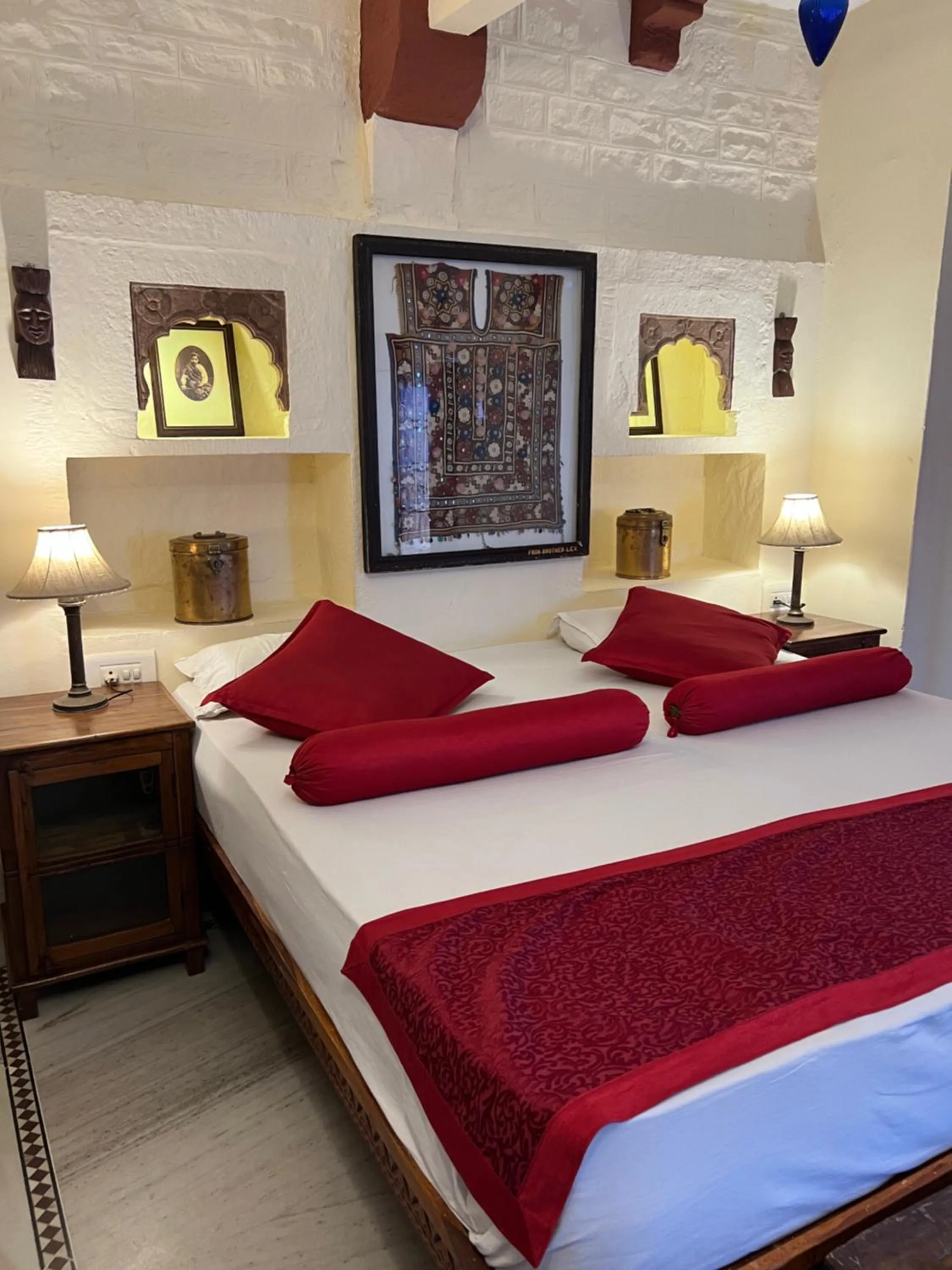 Photo of the whole room, Bed in Juna Mahal Boutique Home Stay