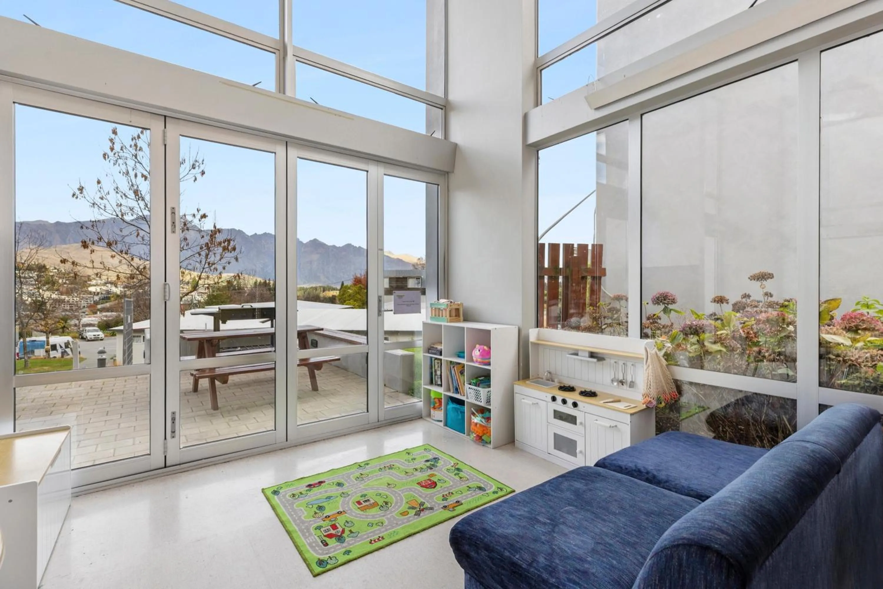 Seating area in Hampshire Holiday Parks - Queenstown Lakeview