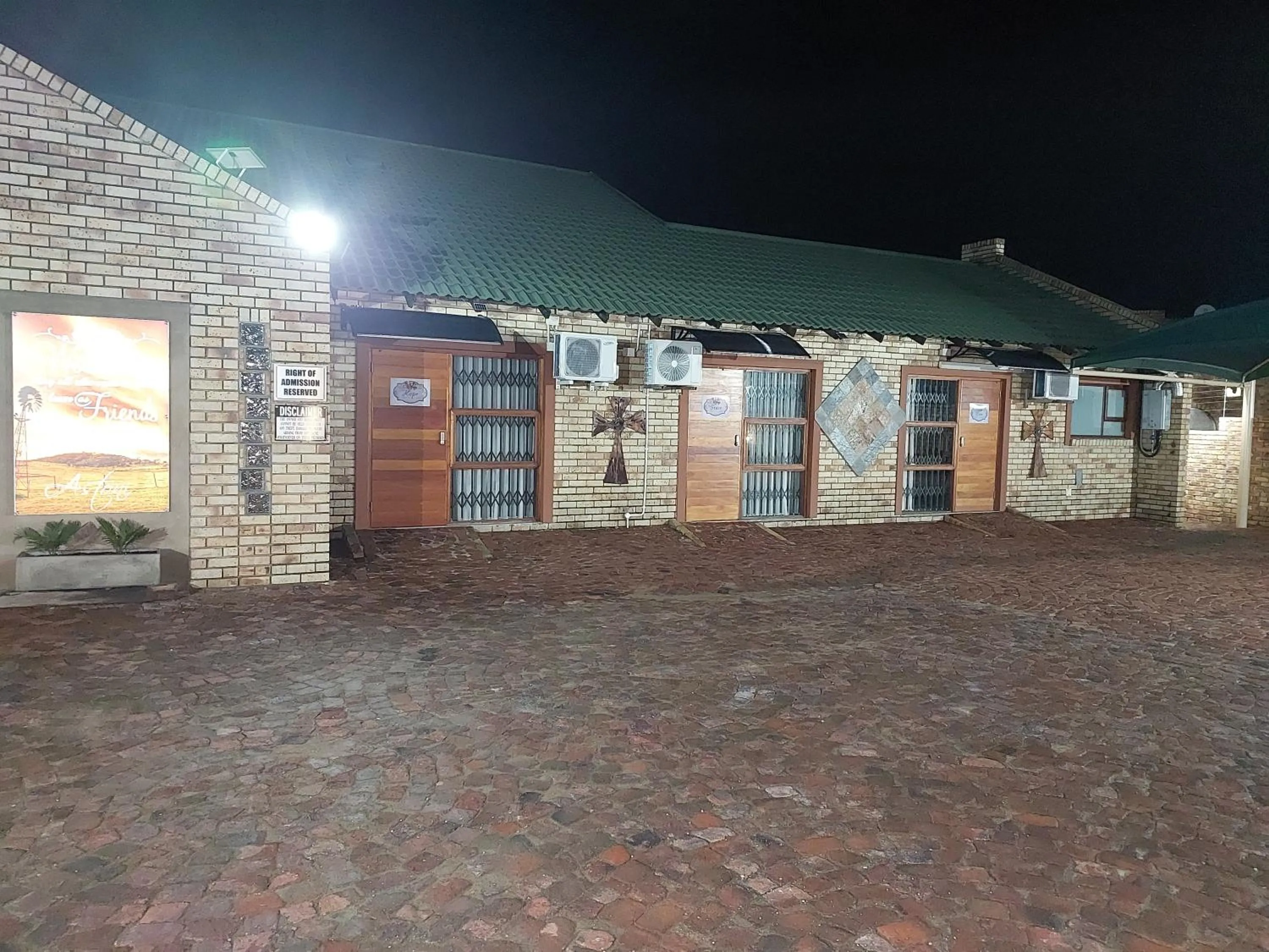 Twins Guest House Astoni
