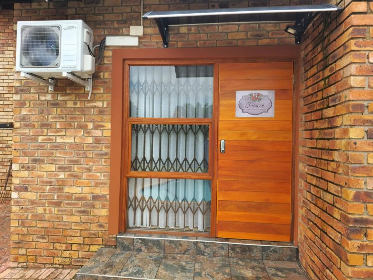 Twins Guest House Astoni