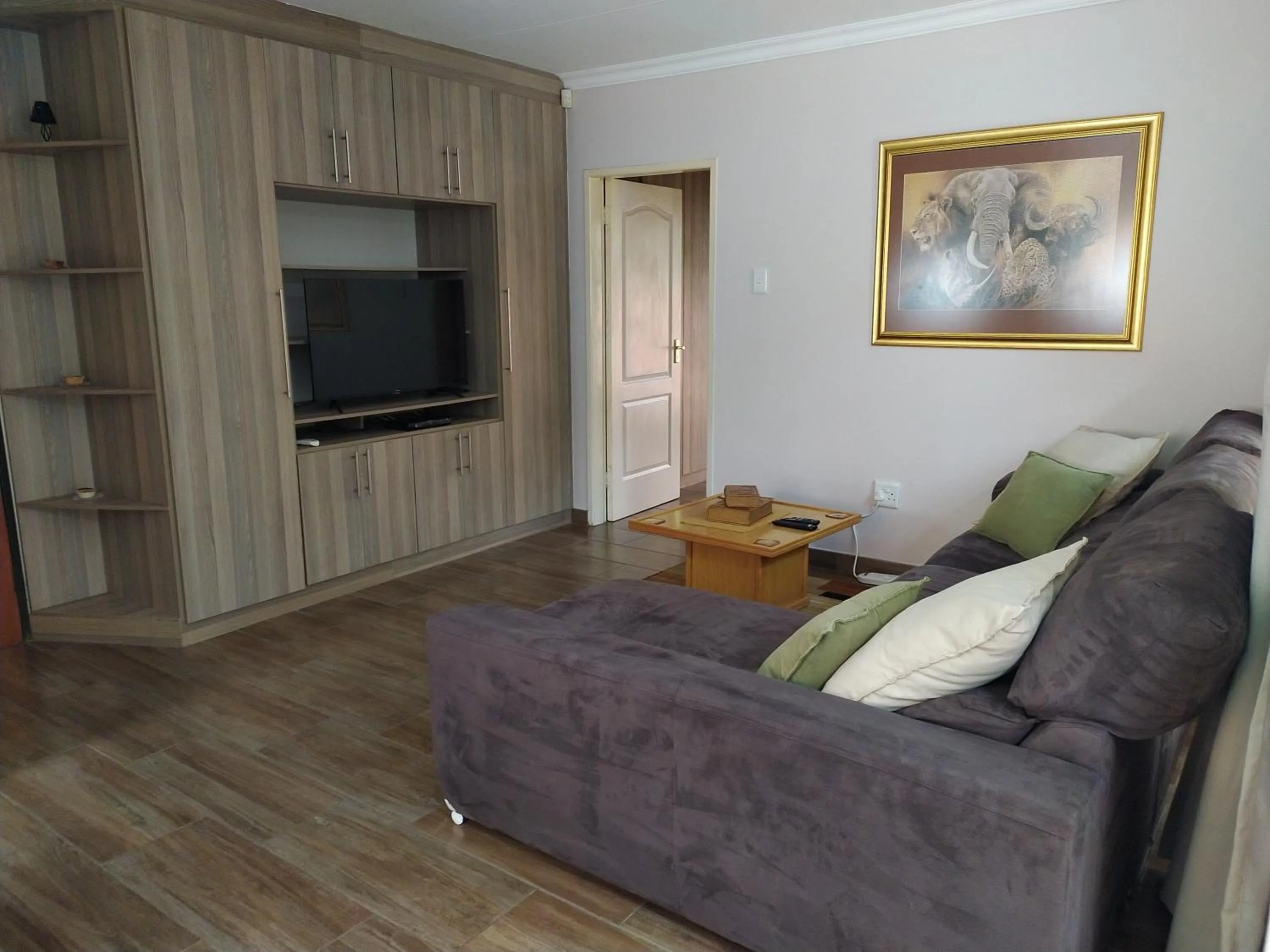 Twins Guest House Astoni
