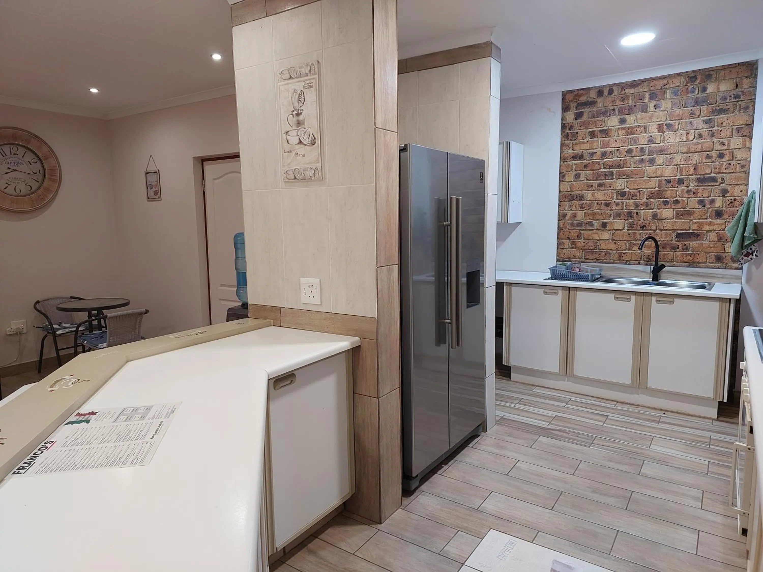 Twins Guest House Astoni