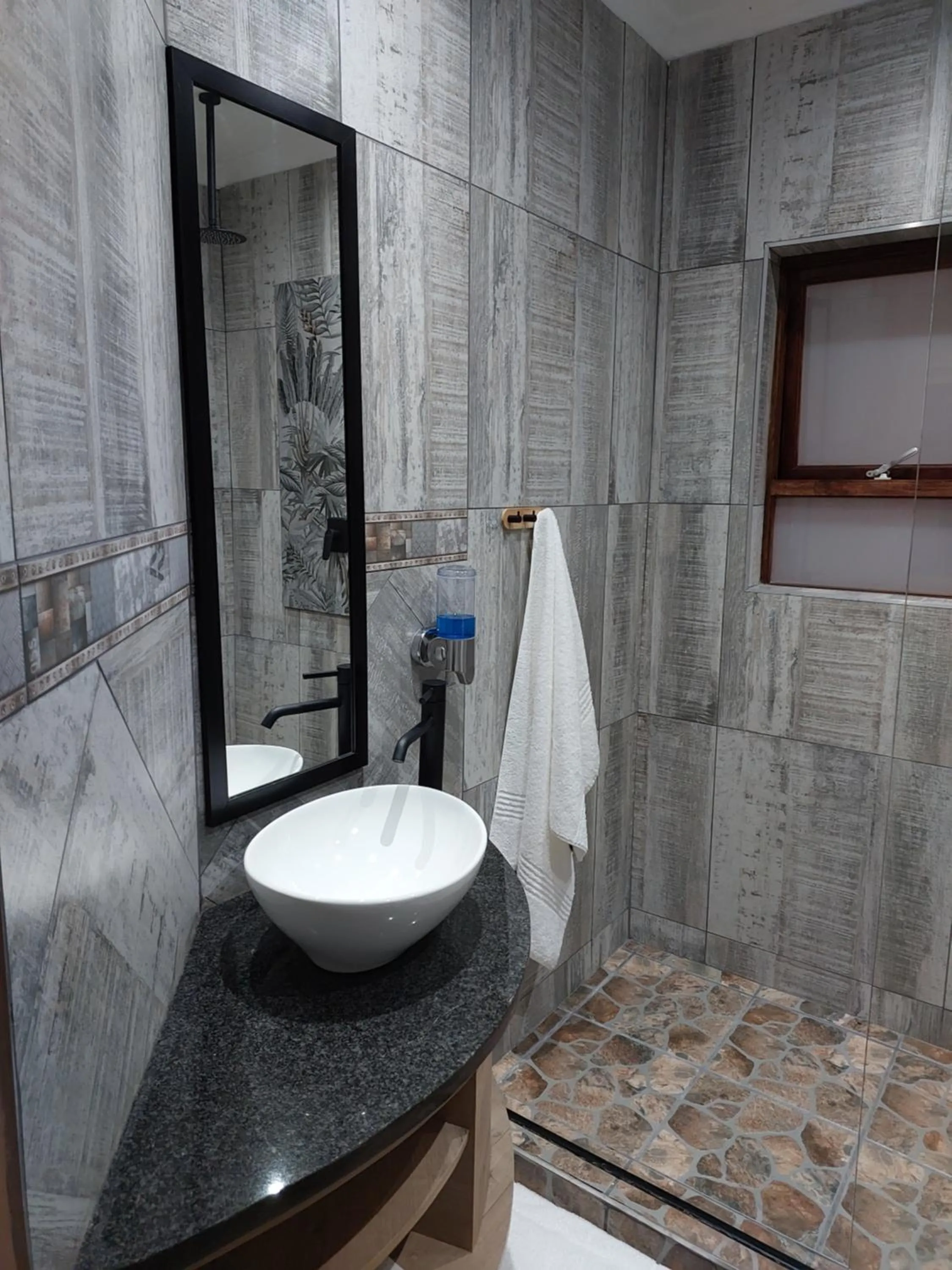 Twins Guest House Astoni
