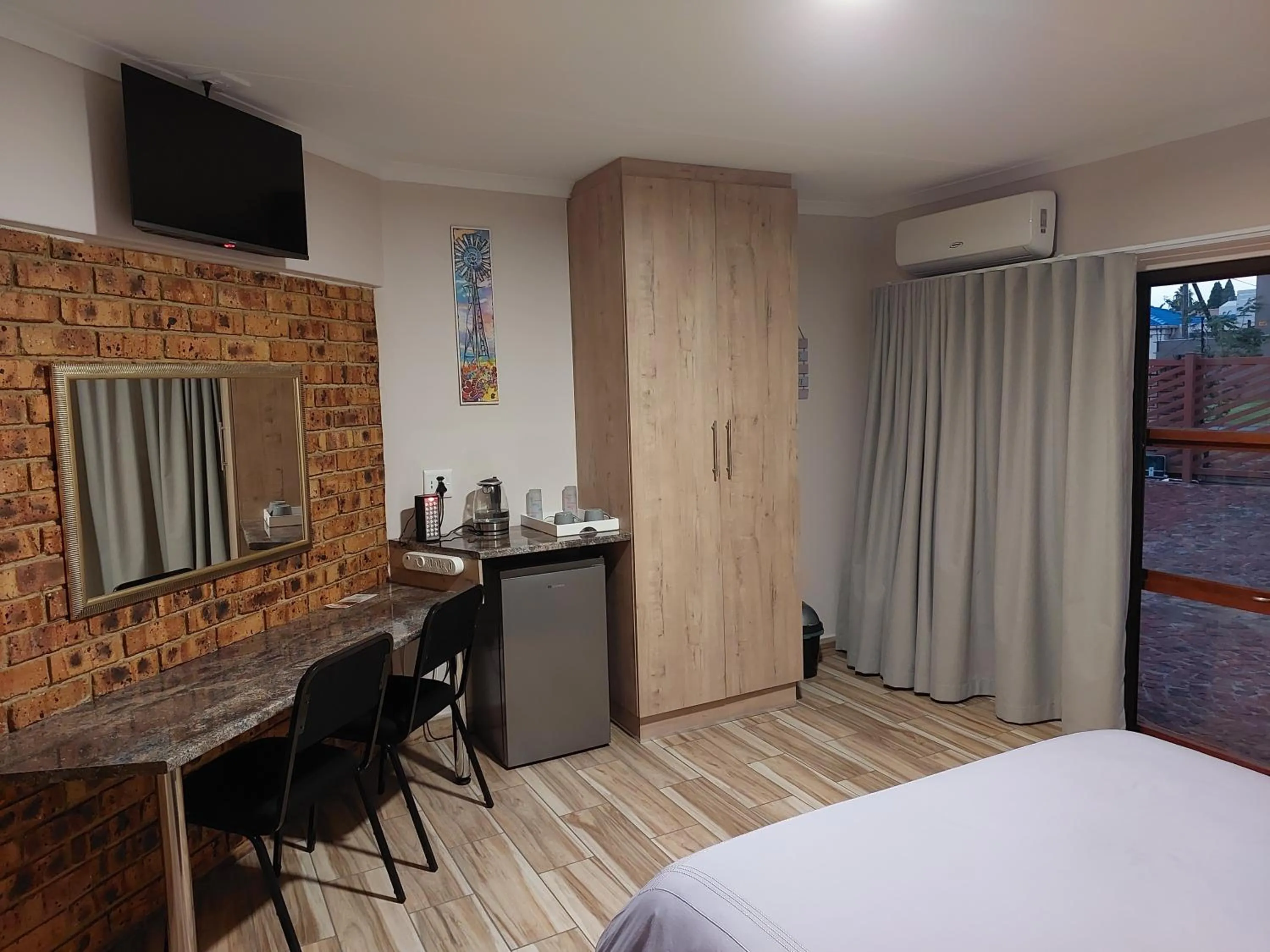 Bed in Twins Guest House Astoni