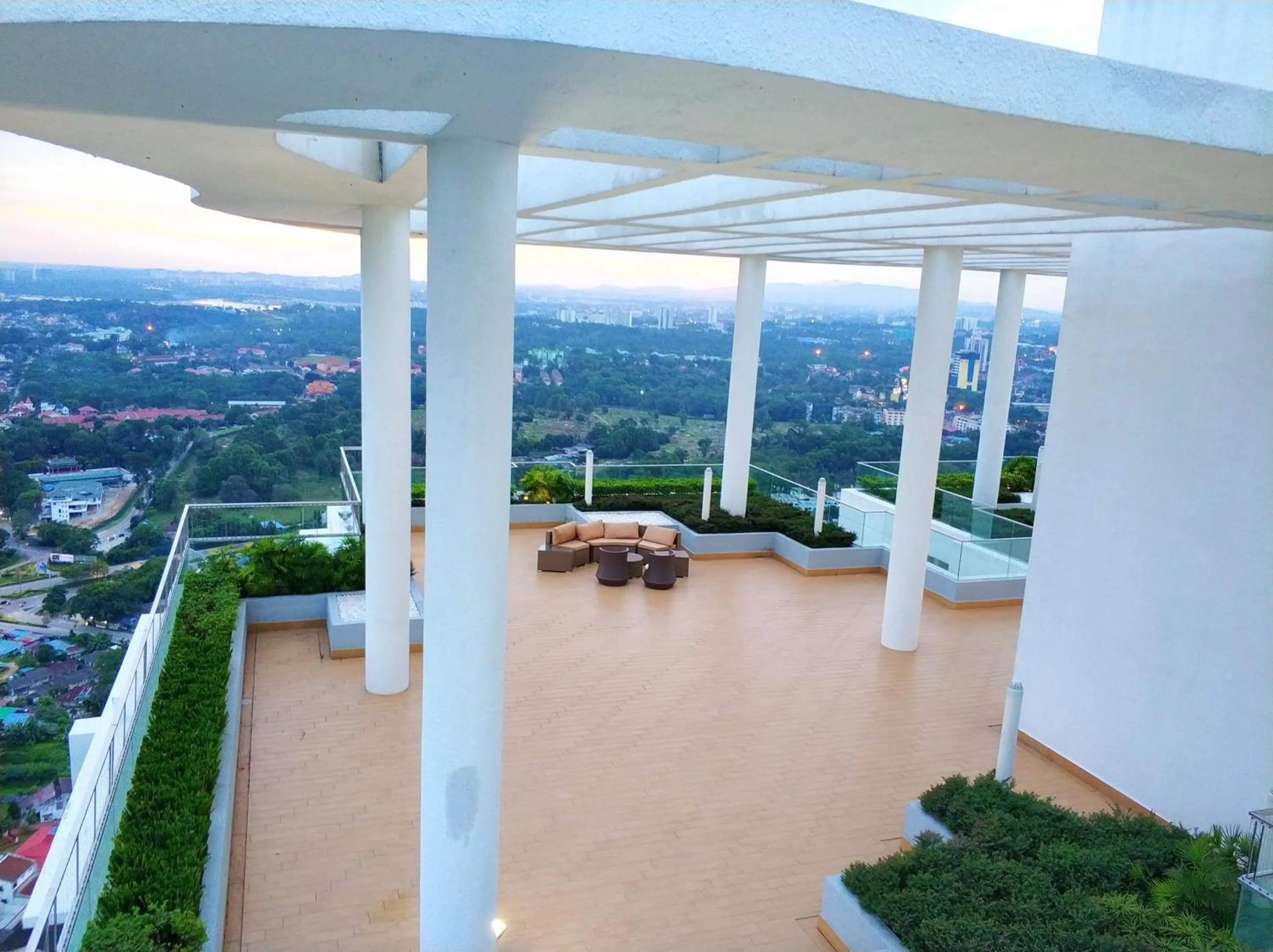 Ais-Kacang Sweet Home Pinnacle Tower