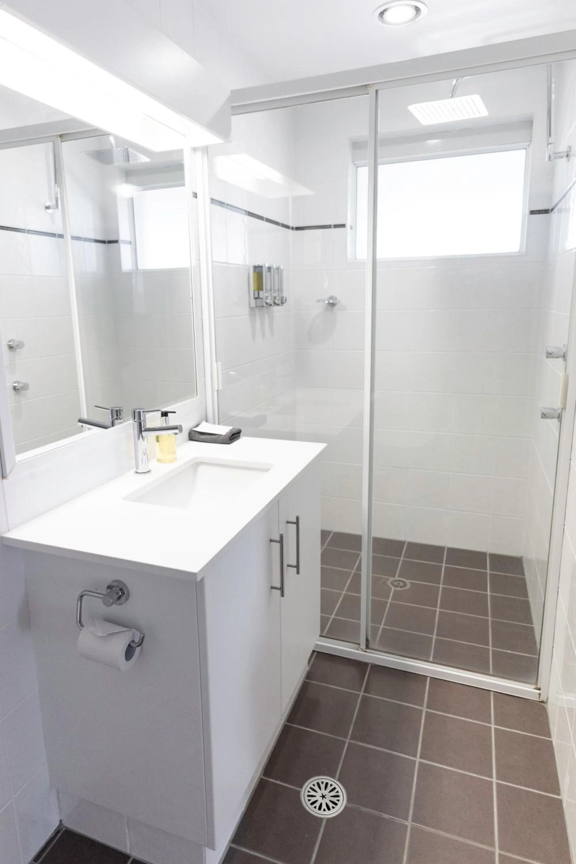 Amooran Oceanside Apartments and Motel