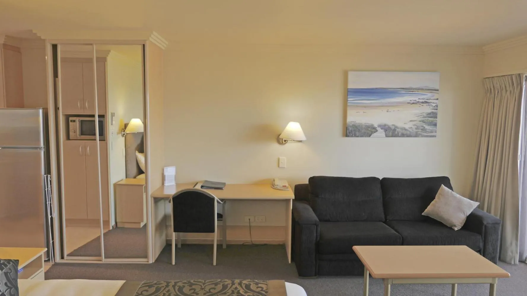 Decorative detail in Amooran Oceanside Apartments and Motel