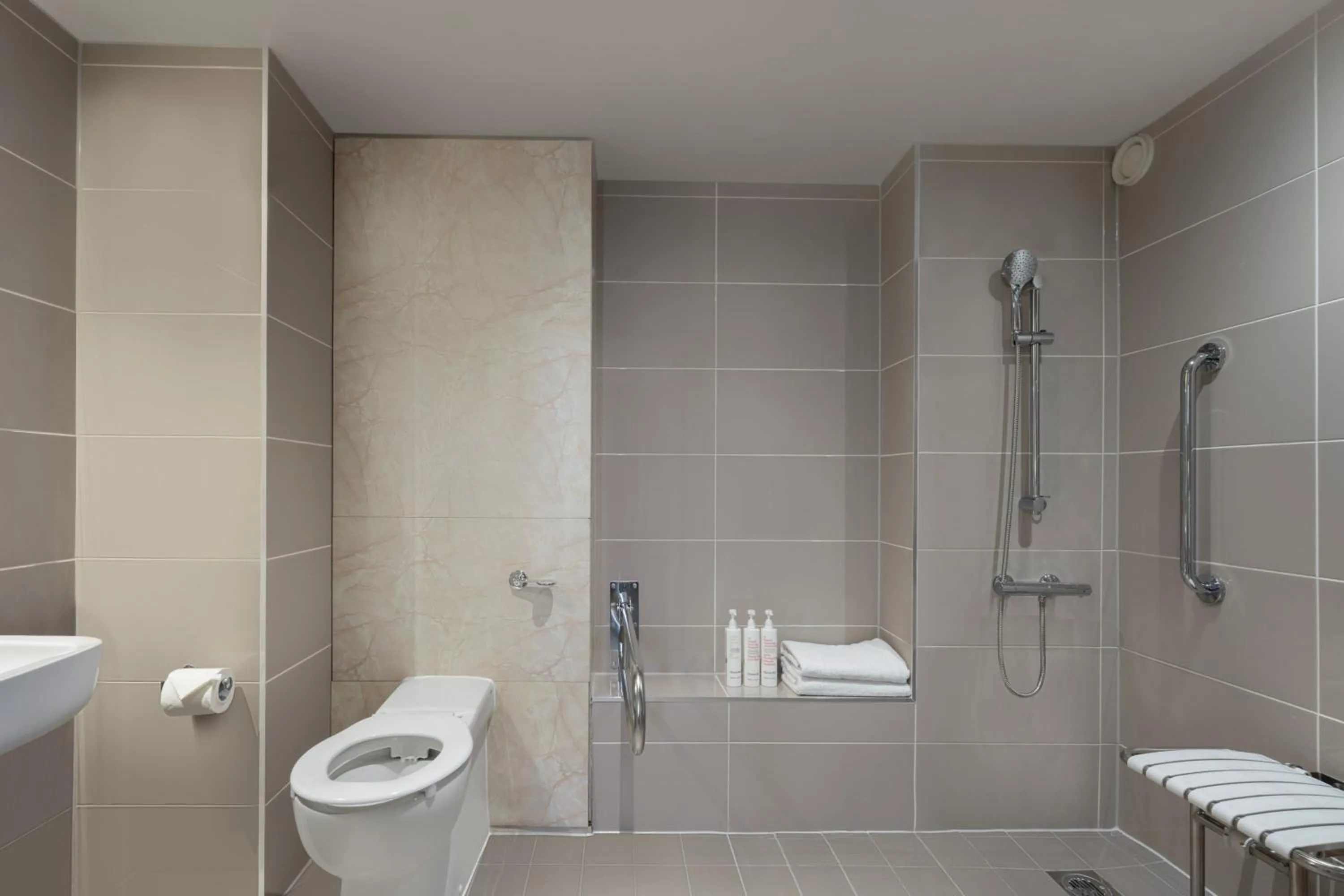 Bathroom in Delta Hotels by Marriott Edinburgh