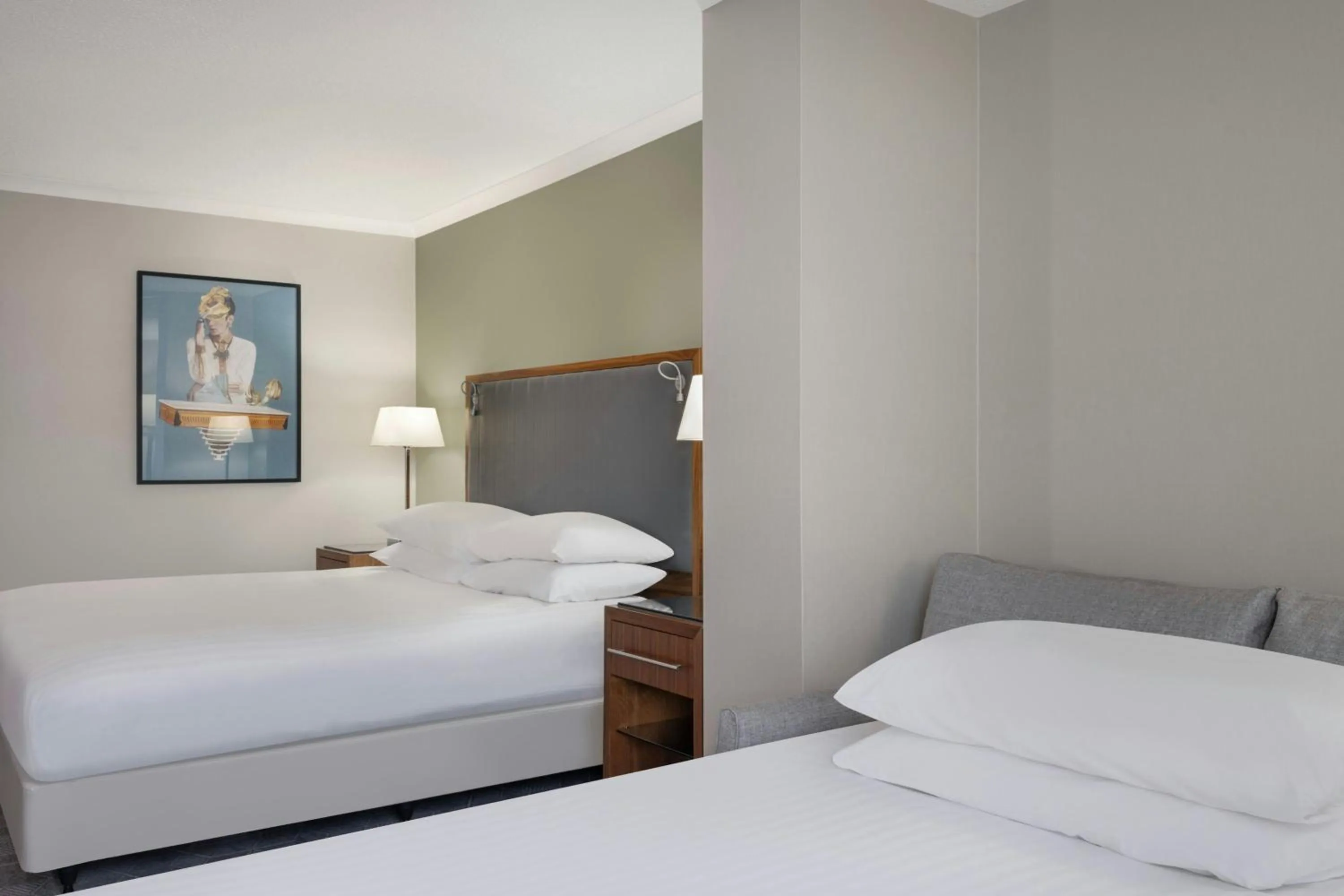 Photo of the whole room, Bed in Delta Hotels by Marriott Edinburgh