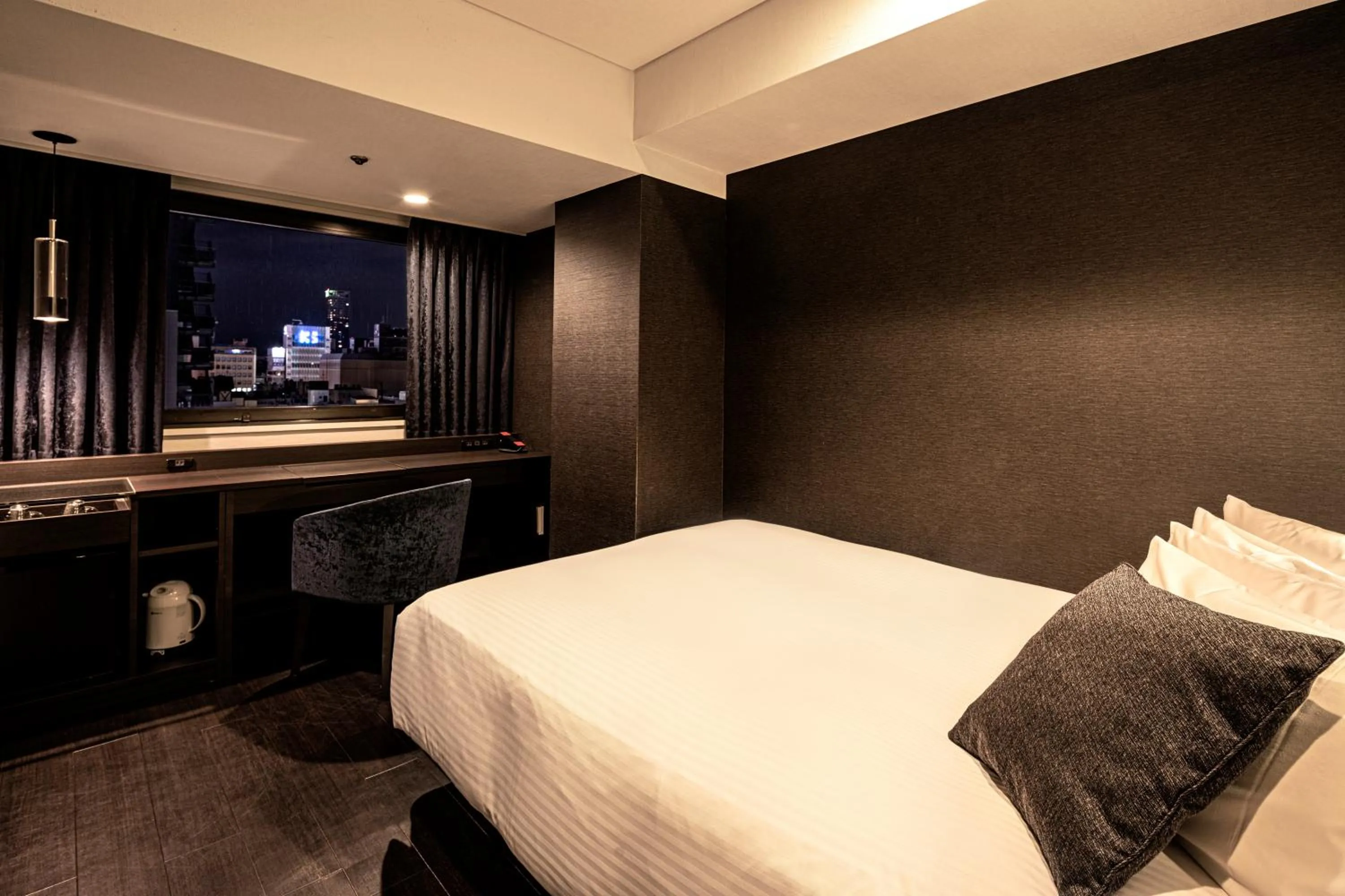 Bed in Agora Place Osaka Namba