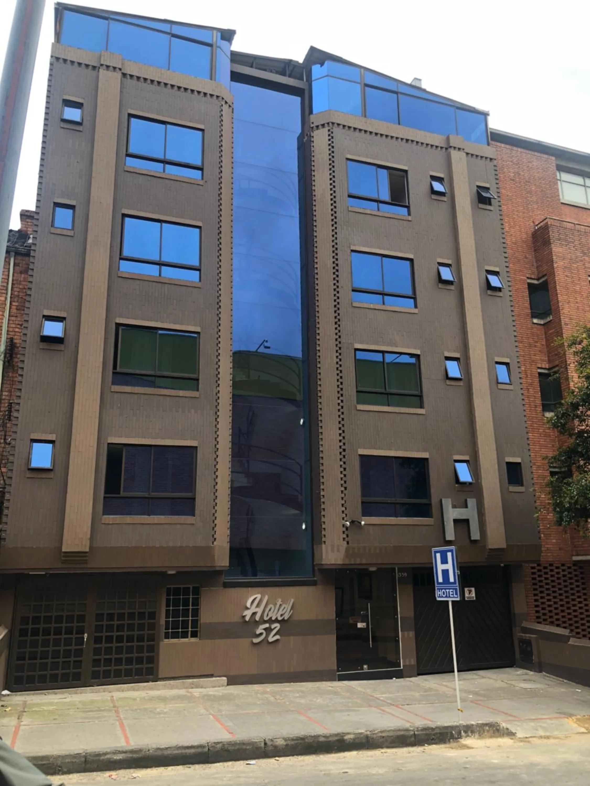 Facade/entrance, Property Building in Hotel Ayenda 1086 Torre 52