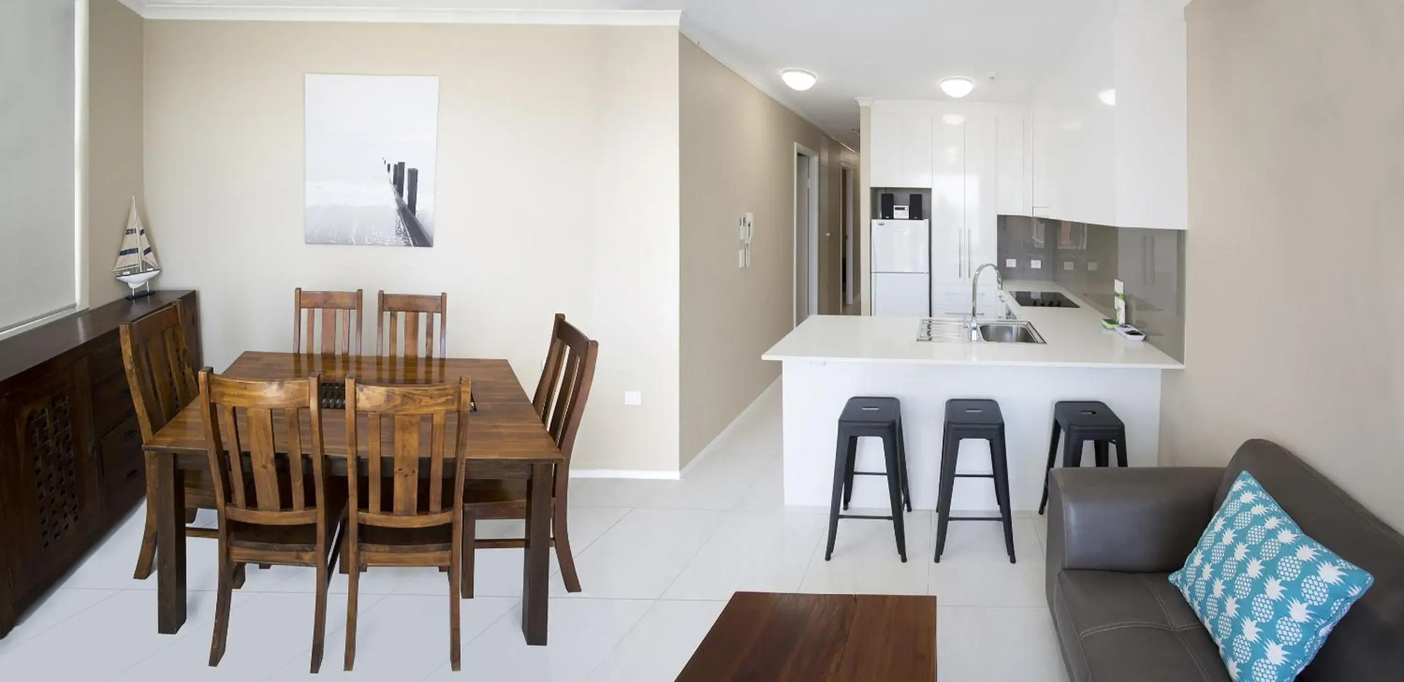 Living room in View Pacific Apartments Living room in View Pacific Apartments