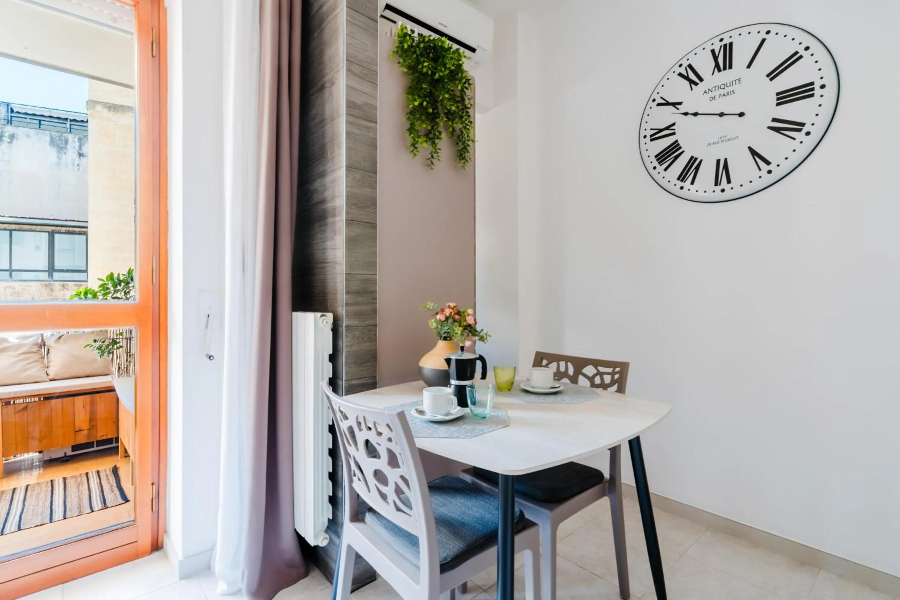 Dining area in B&B Kalurya - Lecce Selection