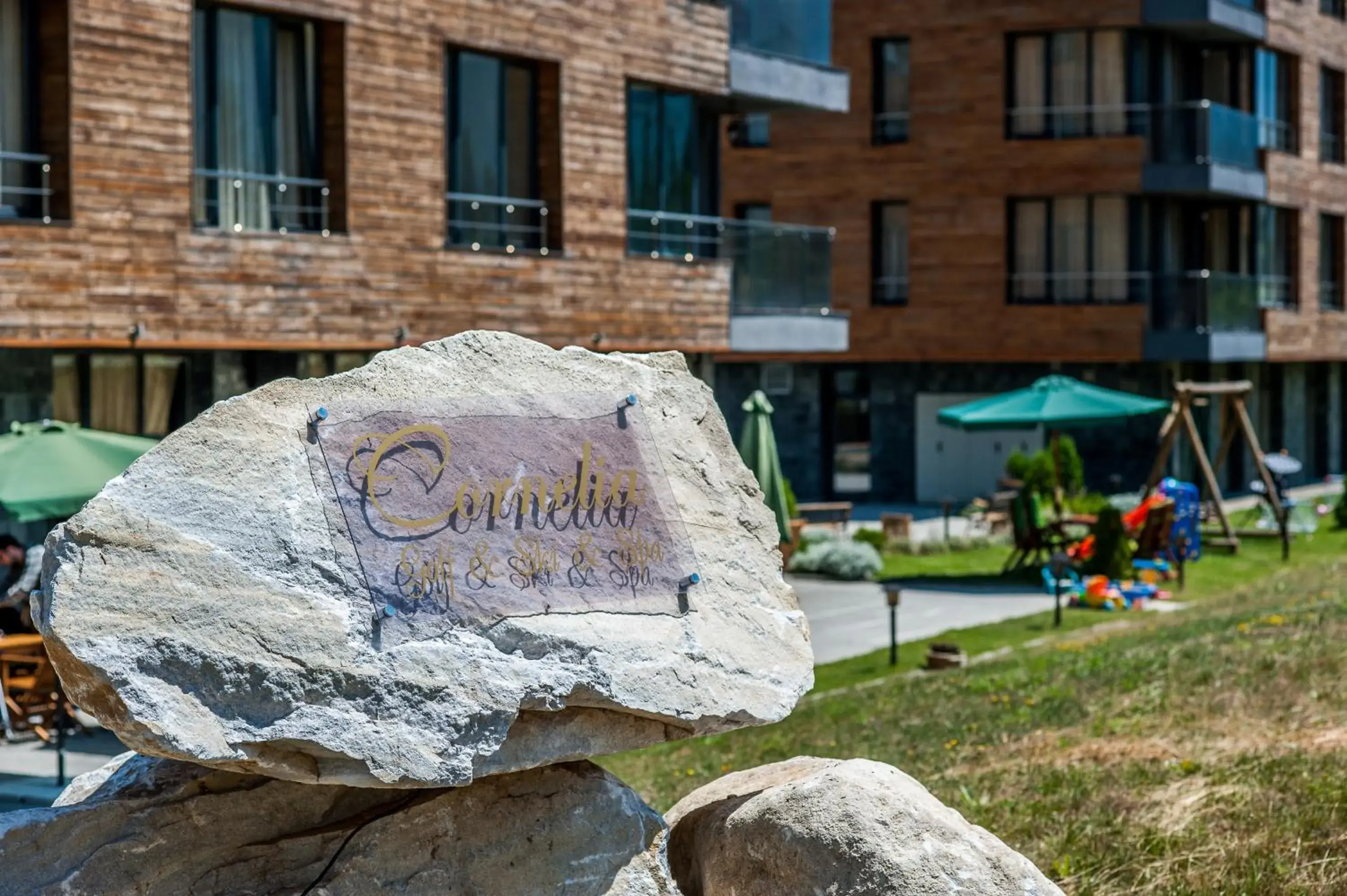 Facade/entrance in Cornelia Deluxe Residence Facade/entrance in Cornelia Deluxe Residence