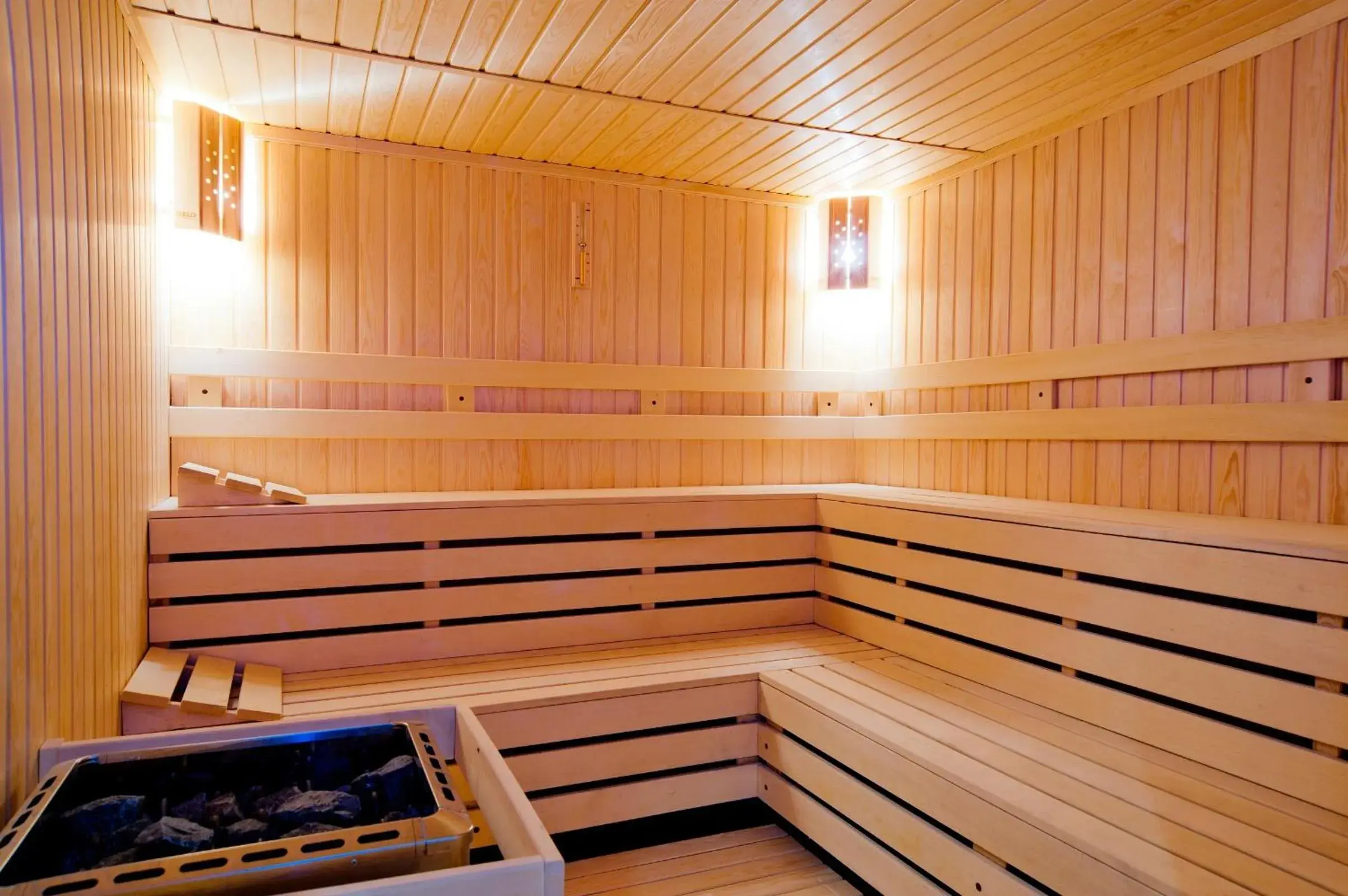 Property building in Cornelia Deluxe Residence Property building in Cornelia Deluxe Residence