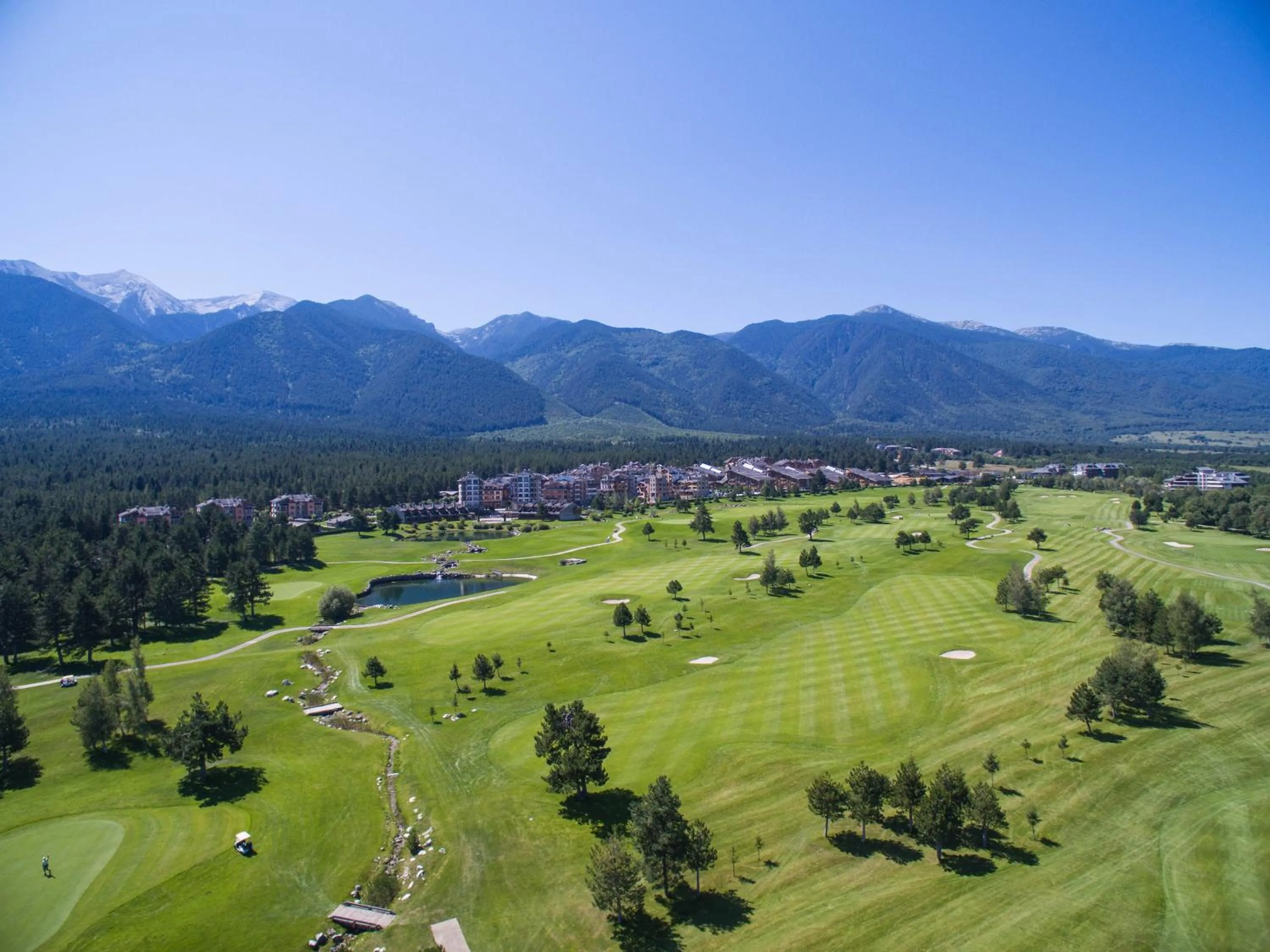 Day in Cornelia Deluxe Residence