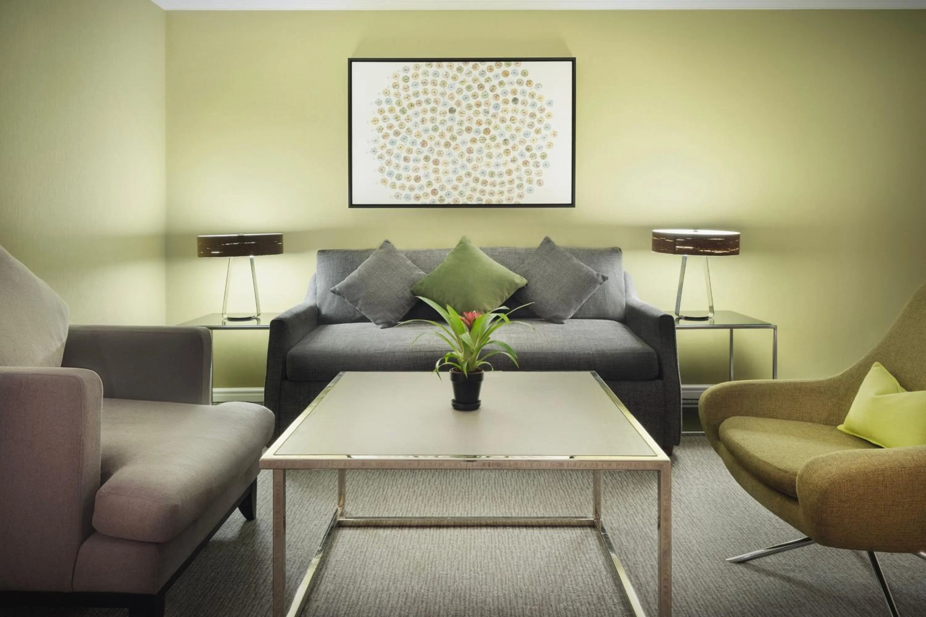 Living room in Delta Hotels by Marriott Manchester Airport