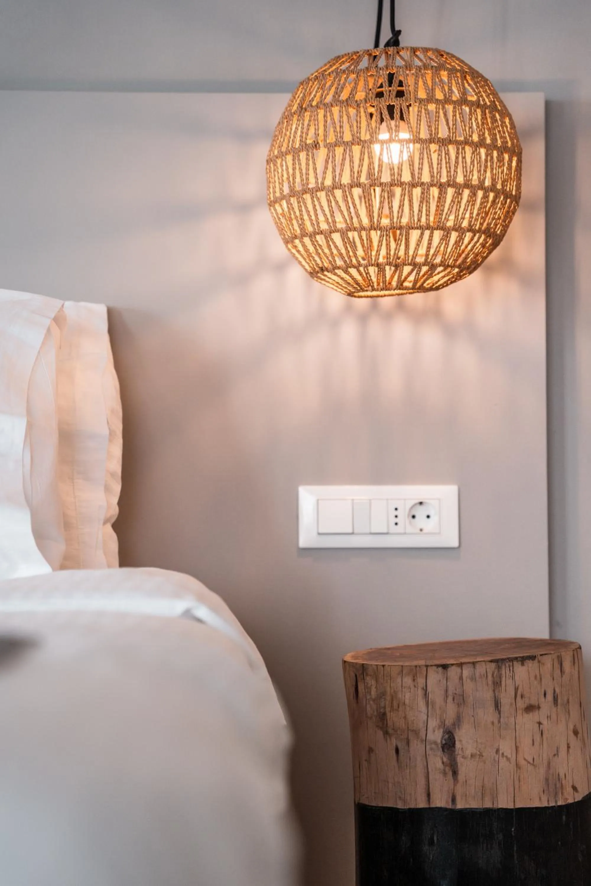 Decorative detail, Bed in IfestAu.4 Suites