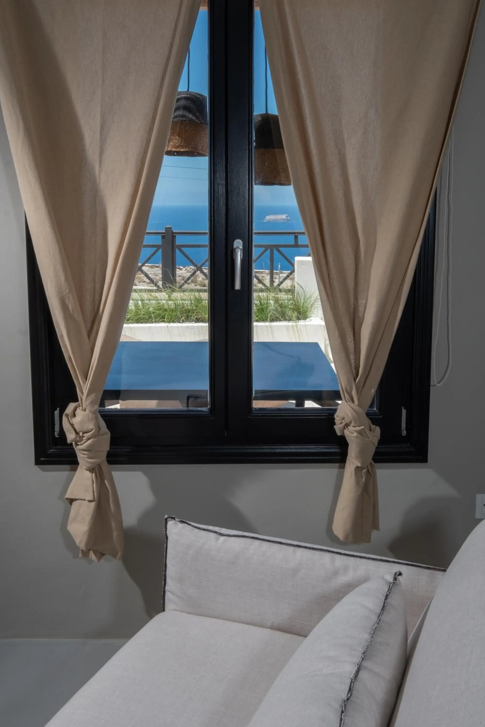 Decorative detail, Bed in IfestAu.4 Suites