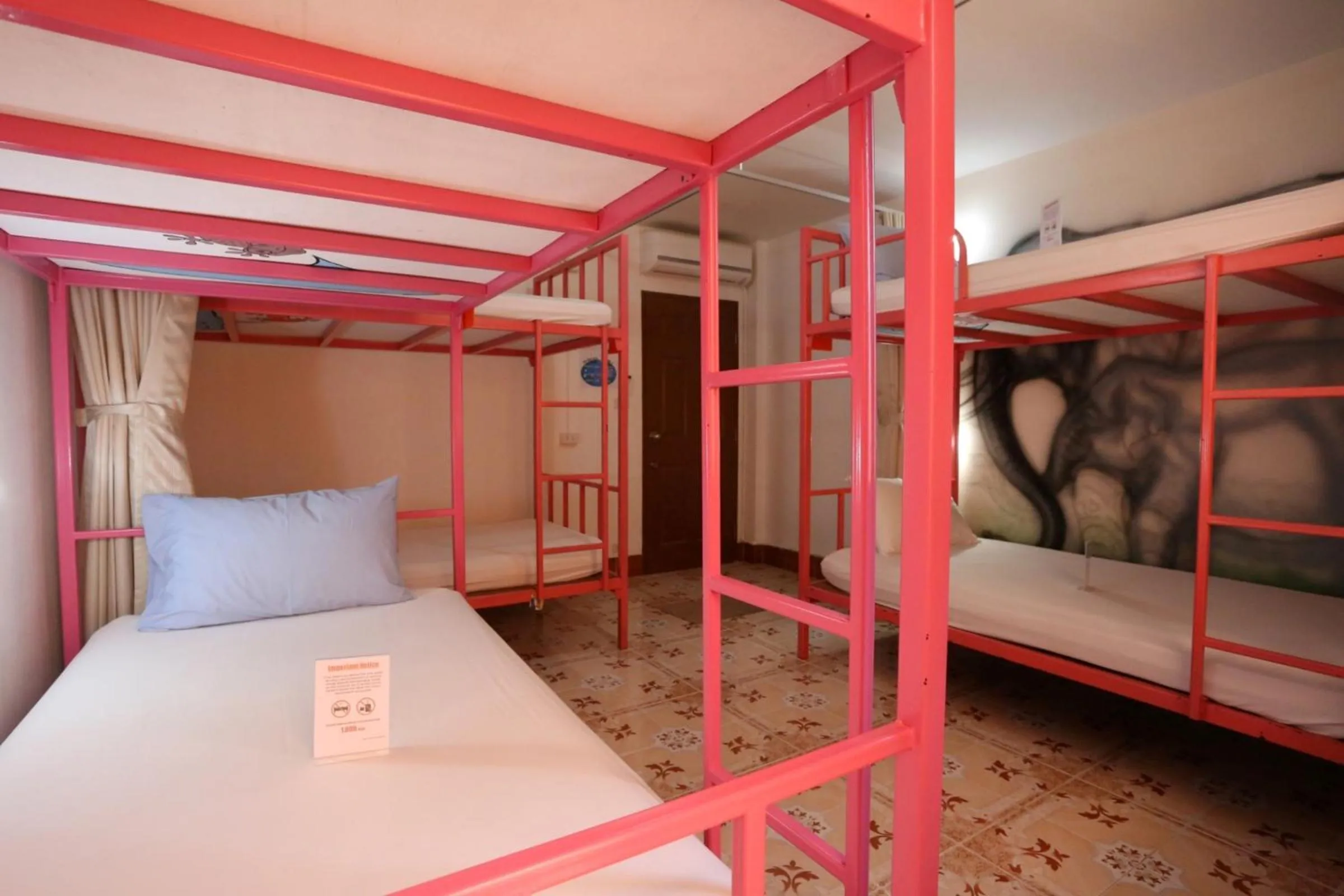 Bed in Baan Kamala Backpacker