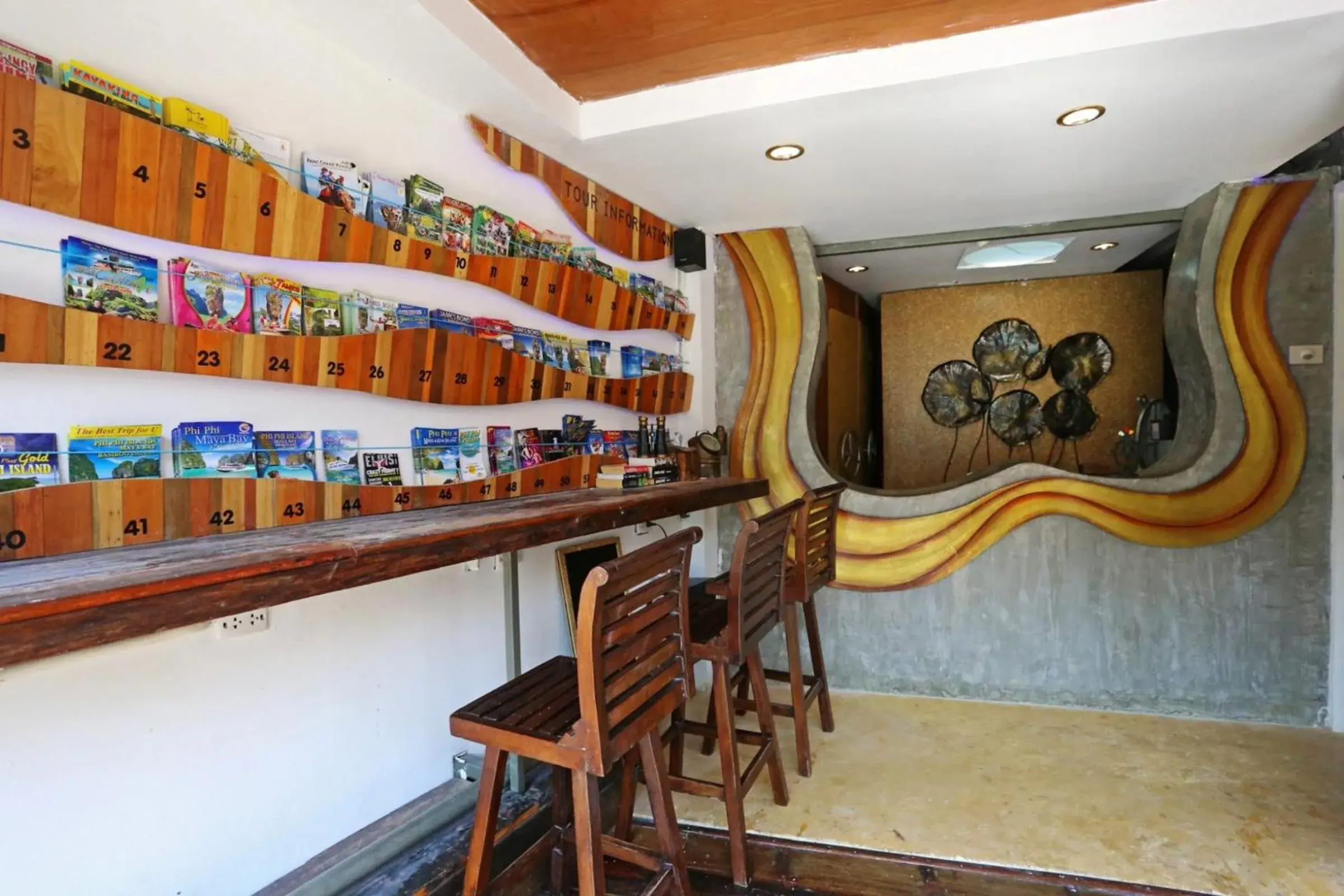 Lobby or reception in Baan Kamala Backpacker Lobby or reception in Baan Kamala Backpacker