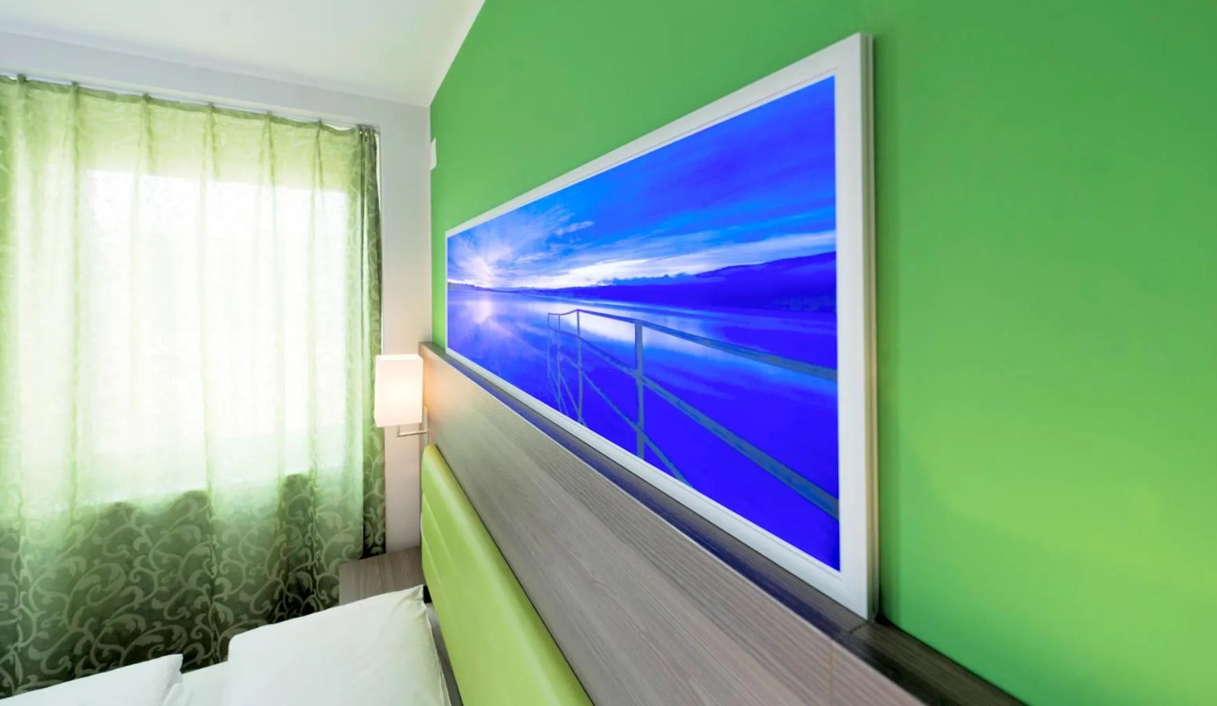 TV and multimedia in Bonnox Boardinghouse & Hotel