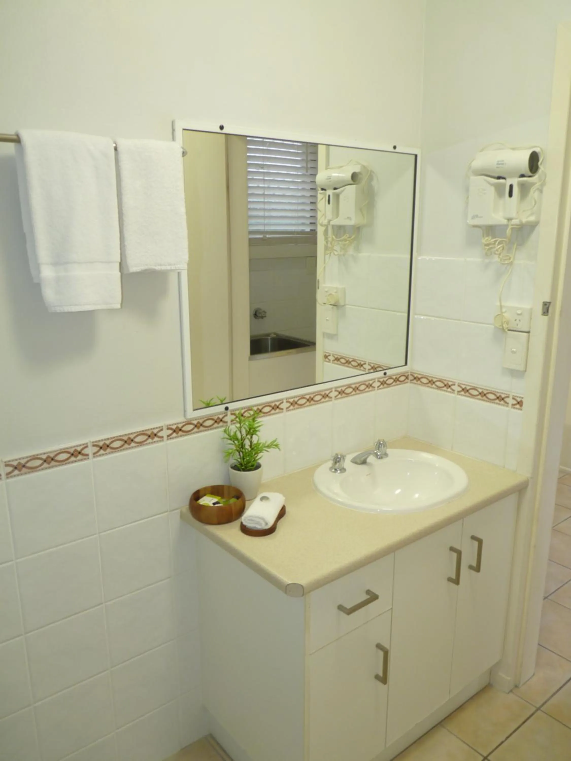Bathroom in Sunseeker Motel