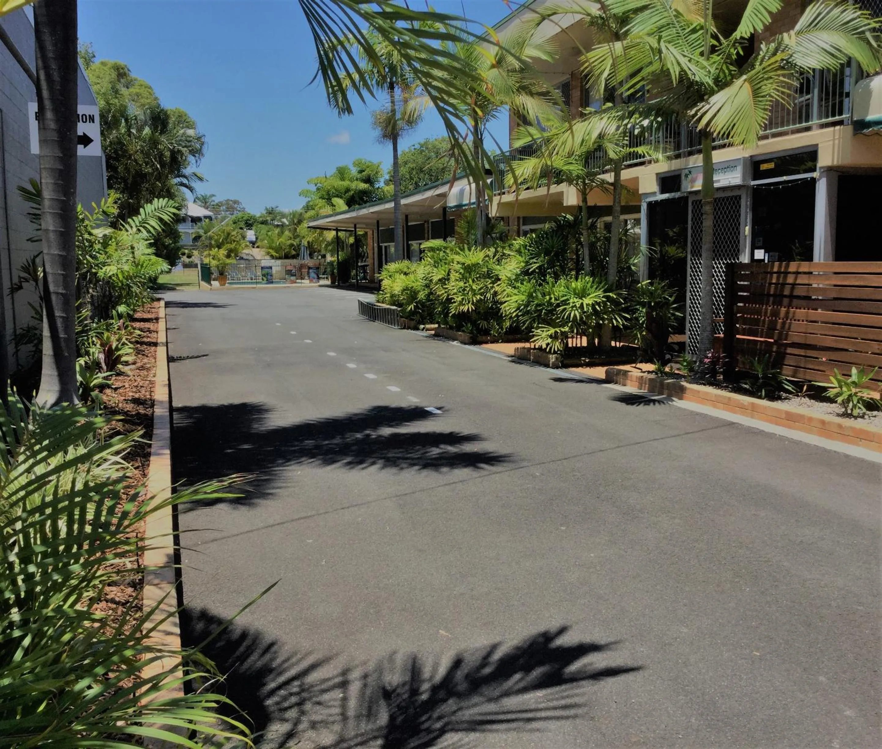 Facade/entrance in Sunseeker Motel