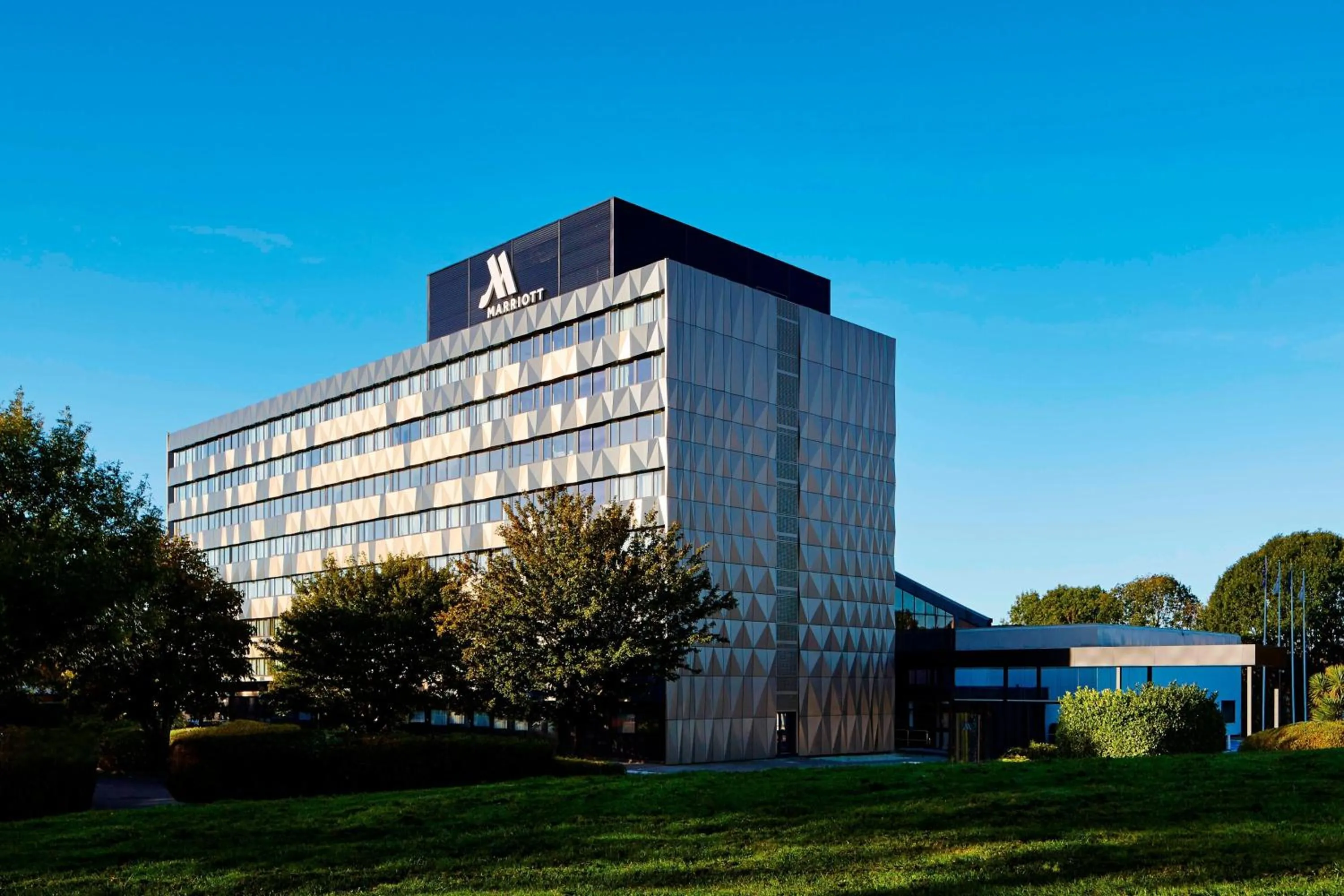 Property building in Portsmouth Marriott Hotel