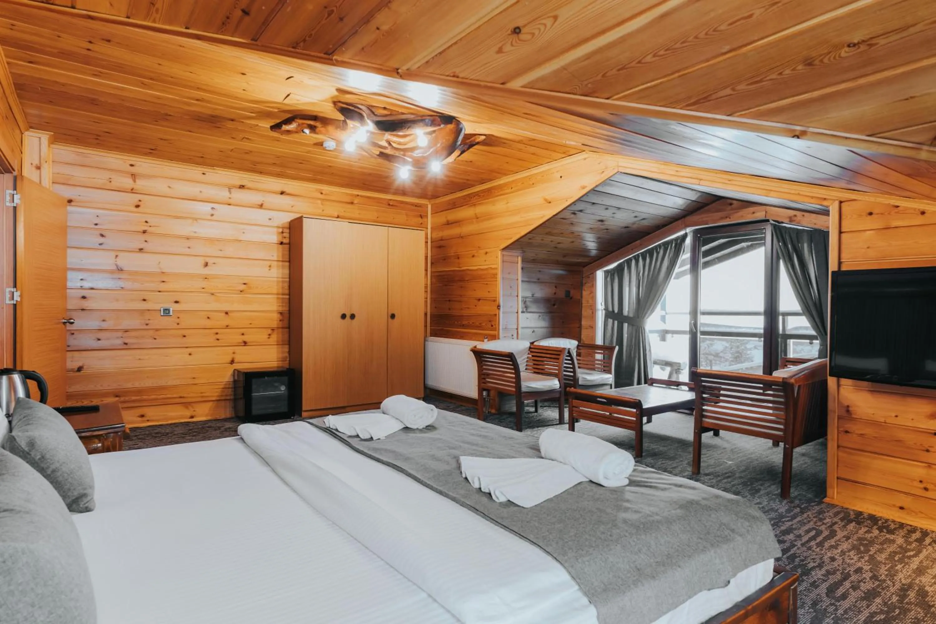 Bed in Inan Kardesler Hotel