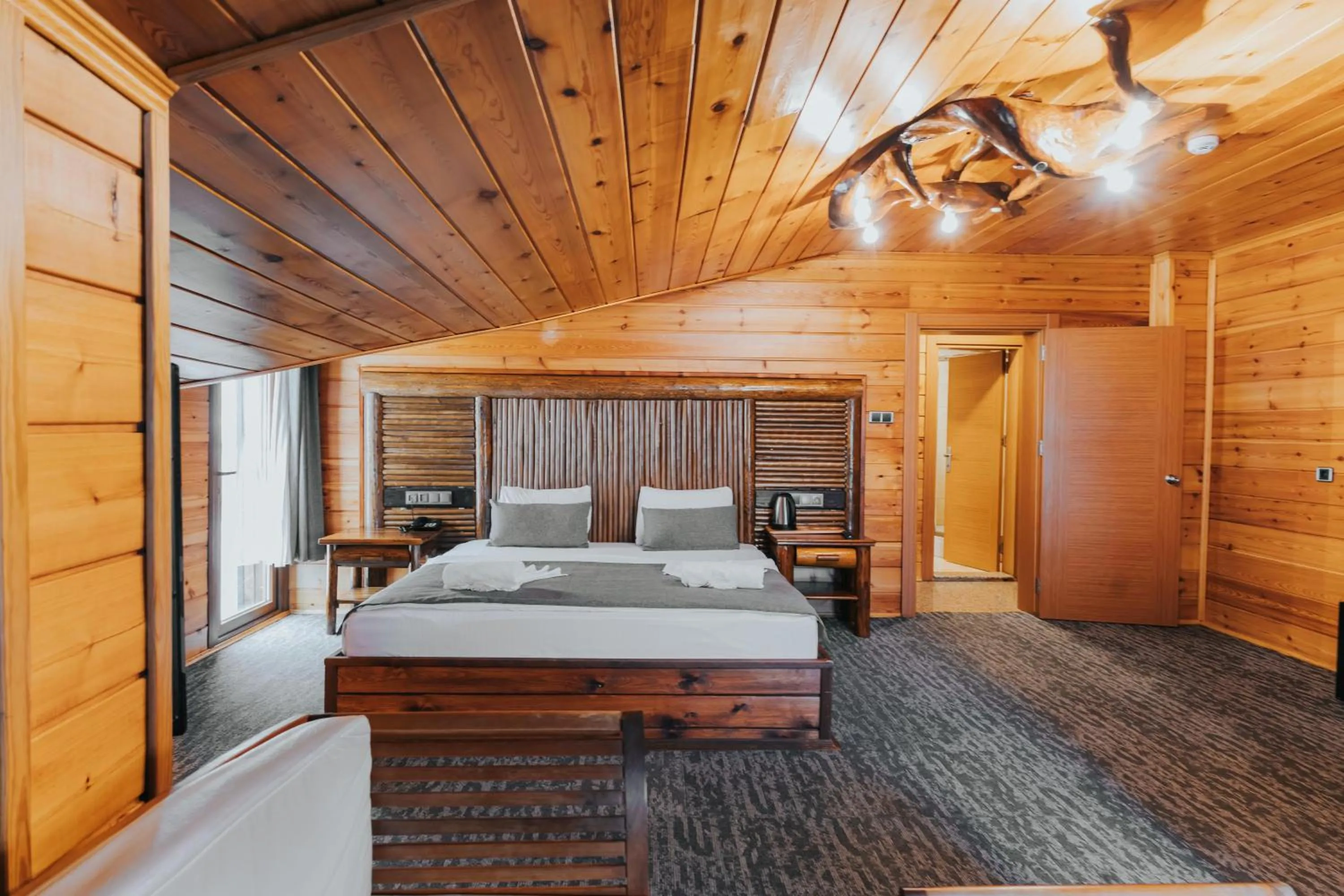 Bed in Inan Kardesler Hotel