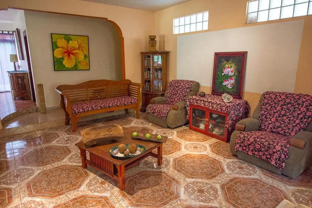 Seating area in Fare Om