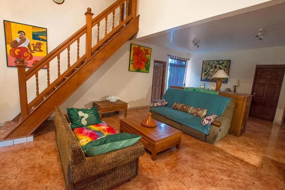 Living room in Fare Om